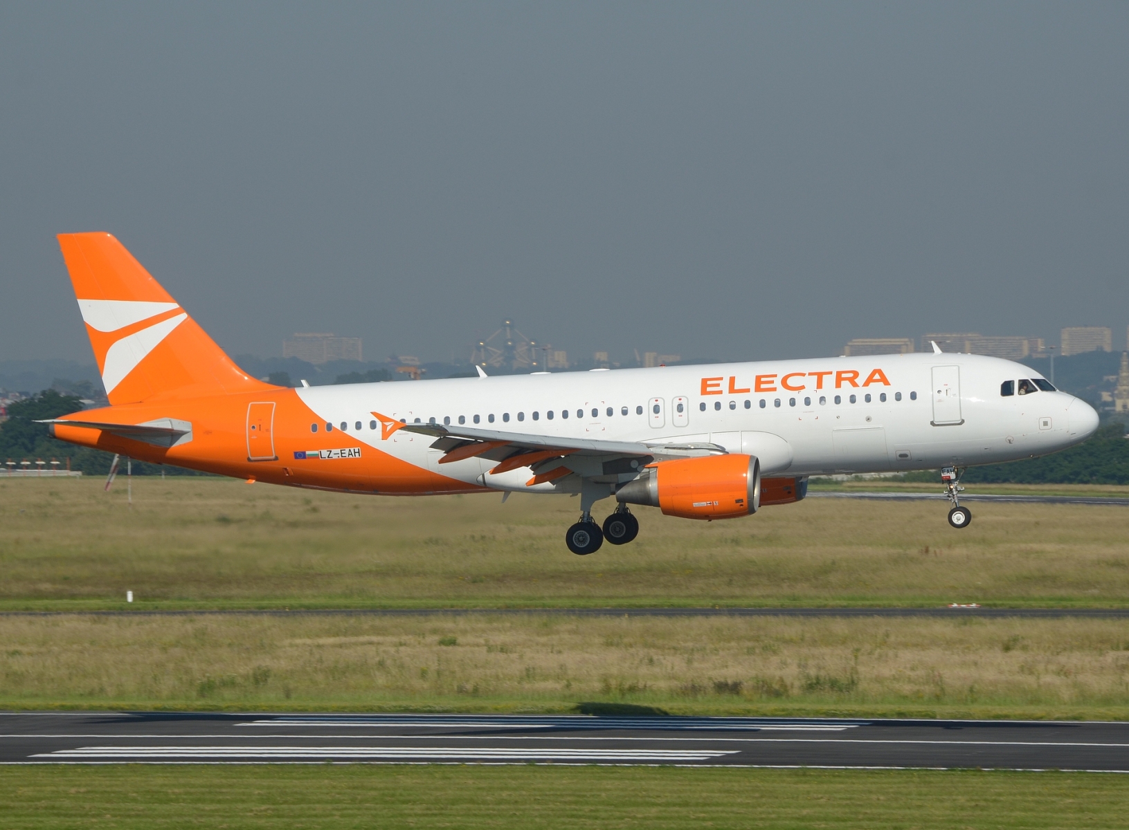 LZ-EAH - A320-214 - Electra Airways - BRU - 26-06-2024