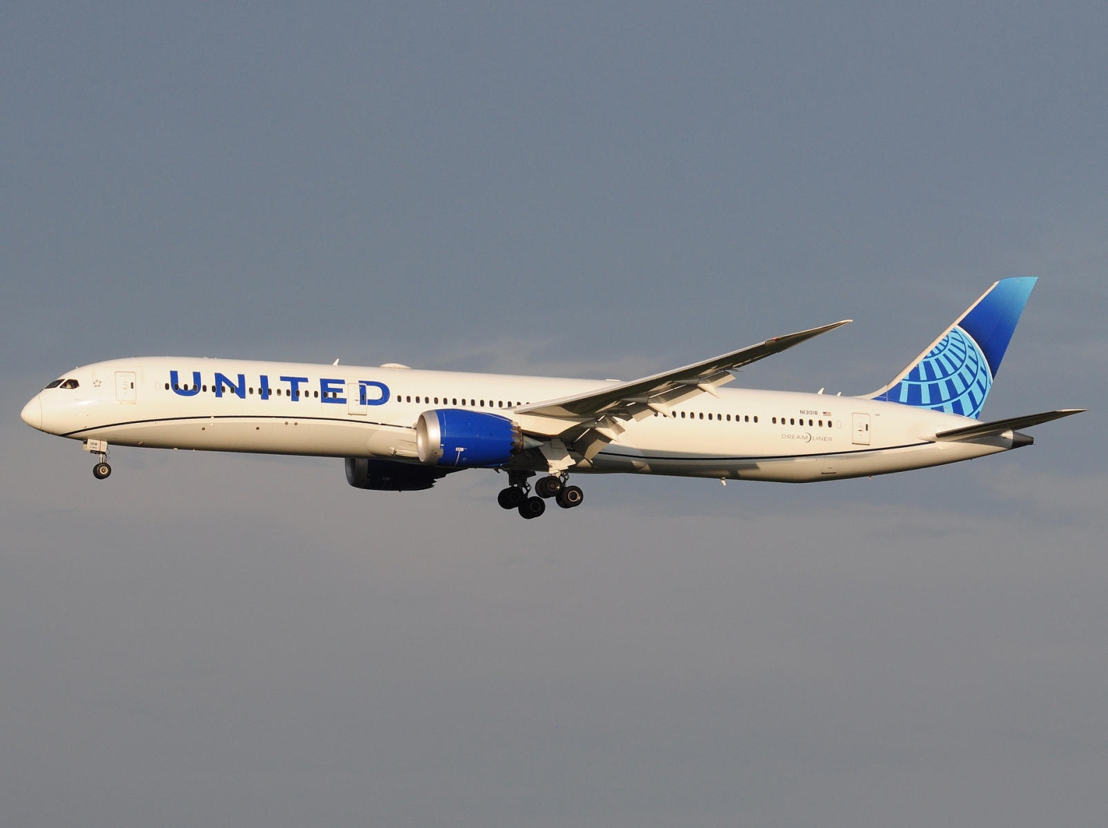N13018 - 787-10 Dreamliner - United Airlines - FCO - 04-09-2024