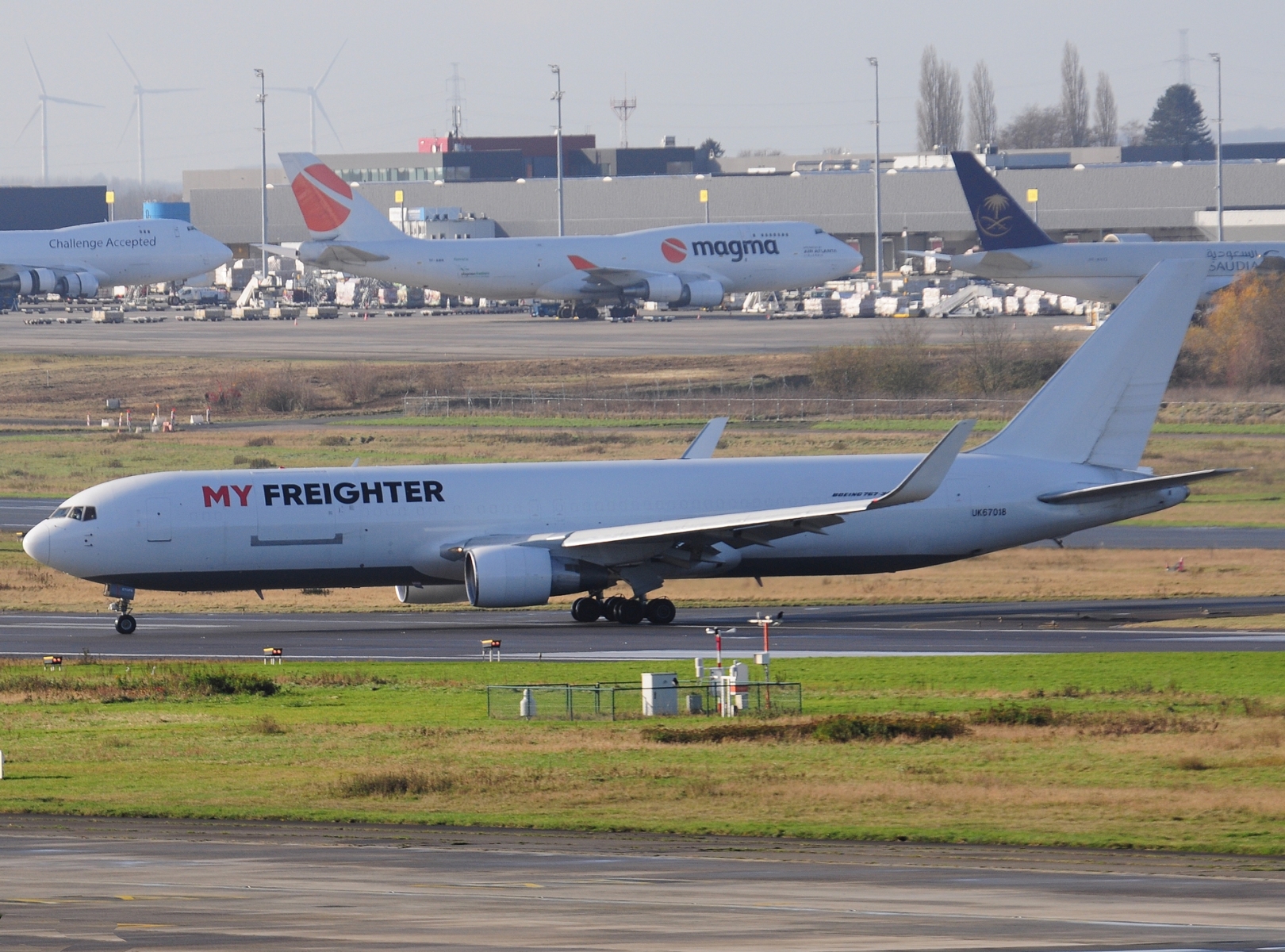 UK67018 - 767-333(ER)(WL) - My Freighter Airlines - LGG - 28-11-2024