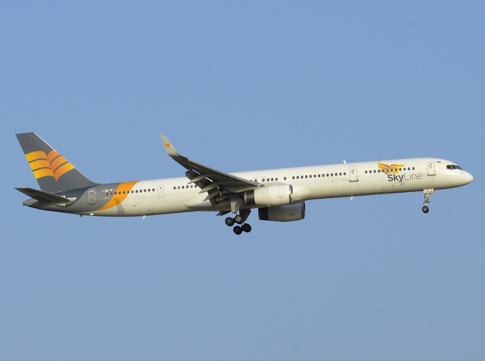UR-SLE - 757-330(WL) - Skyline Express Airline - AYT - 13-06-2024