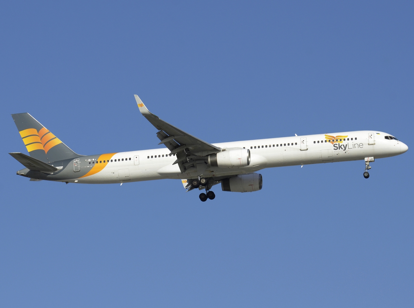 UR-SLE - 757-330(WL) - Skyline Express Airline - AYT - 14-06-2024