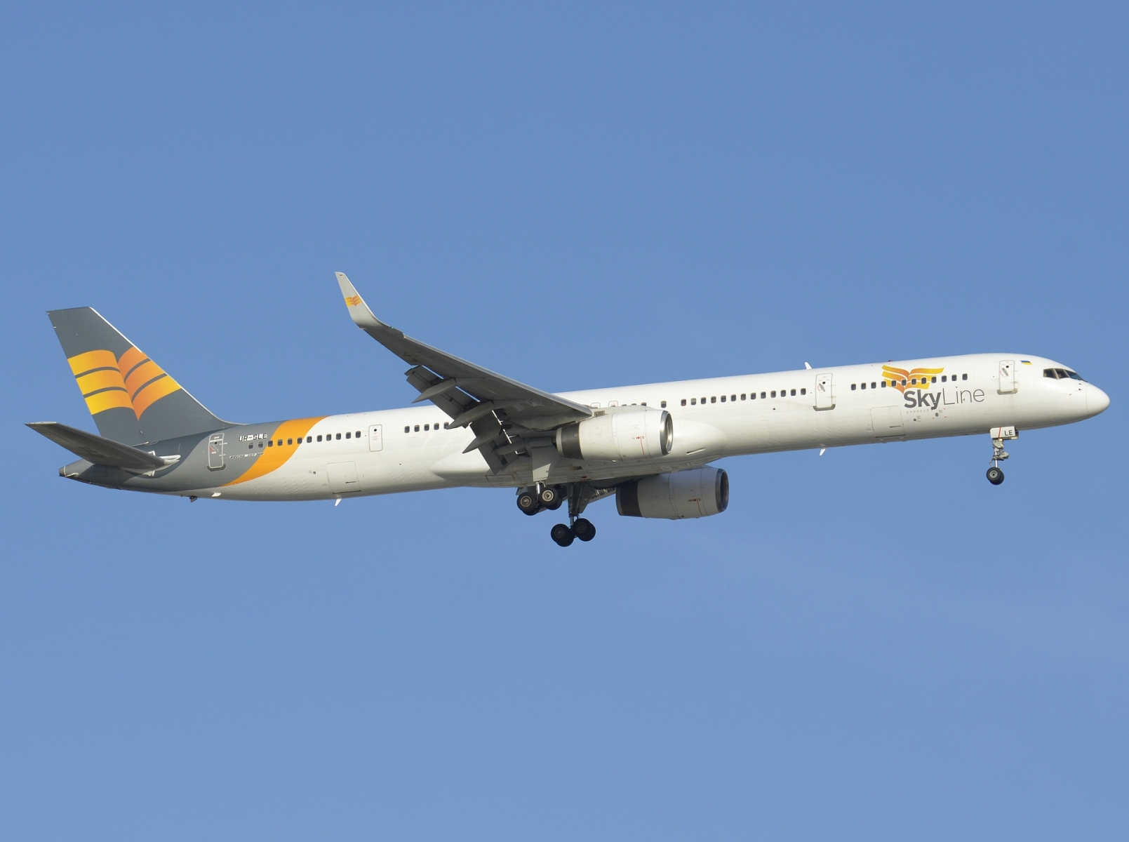 UR-SLE - 757-330(WL) - Skyline Express Airline - AYT - 15-06-2024