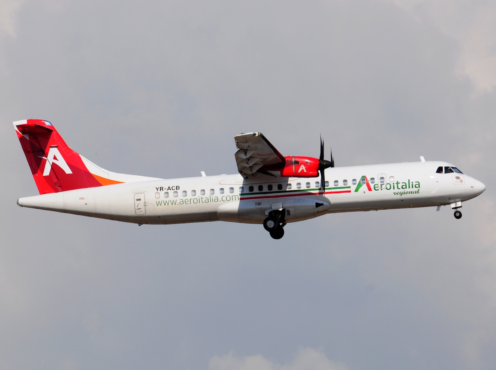 YR-ACB - ATR 72-600 (72-212A) - Aeroitalia - FCO - 03-09-2024