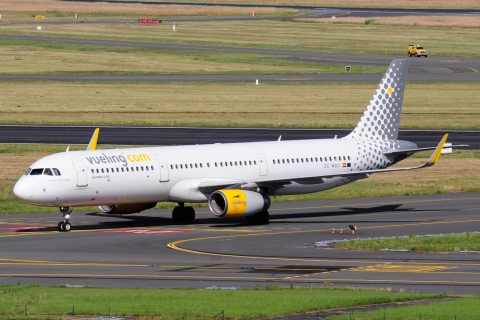 EC-MOO - A321-231(WL) - Vueling - BRU - 04-07-2024