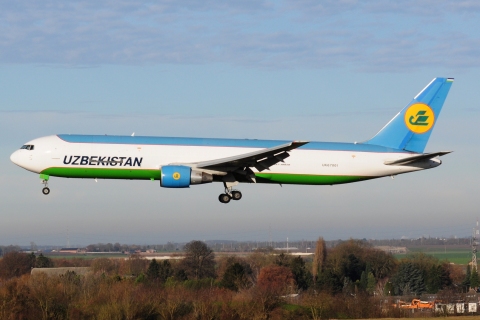 UK67001 - 767-33P(ER) - Uzbekistan Airways - LGG - 30-11-2024