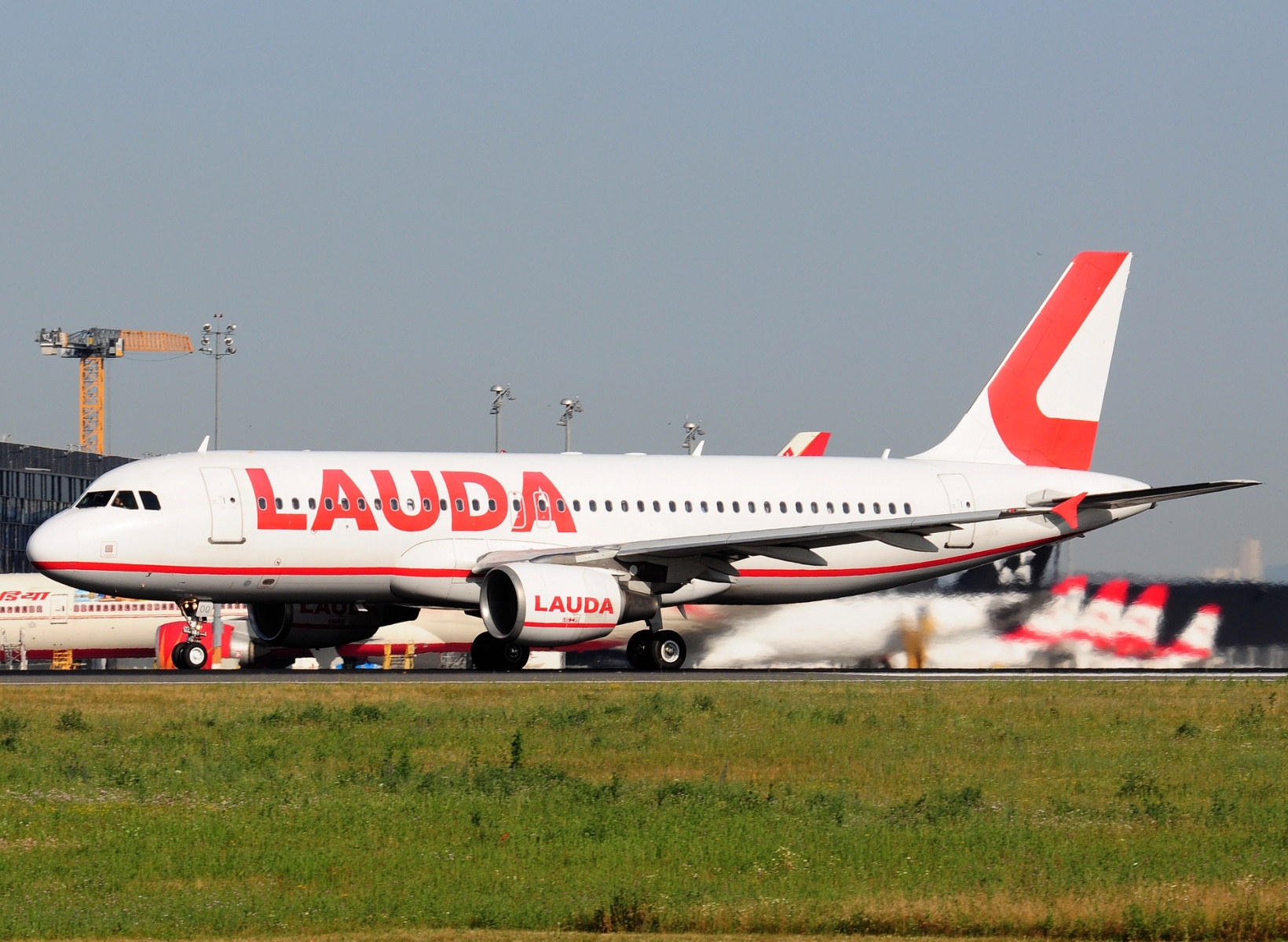 9H-LOQ - A320-214 - Lauda Europe - VIE - 26-06-2025b