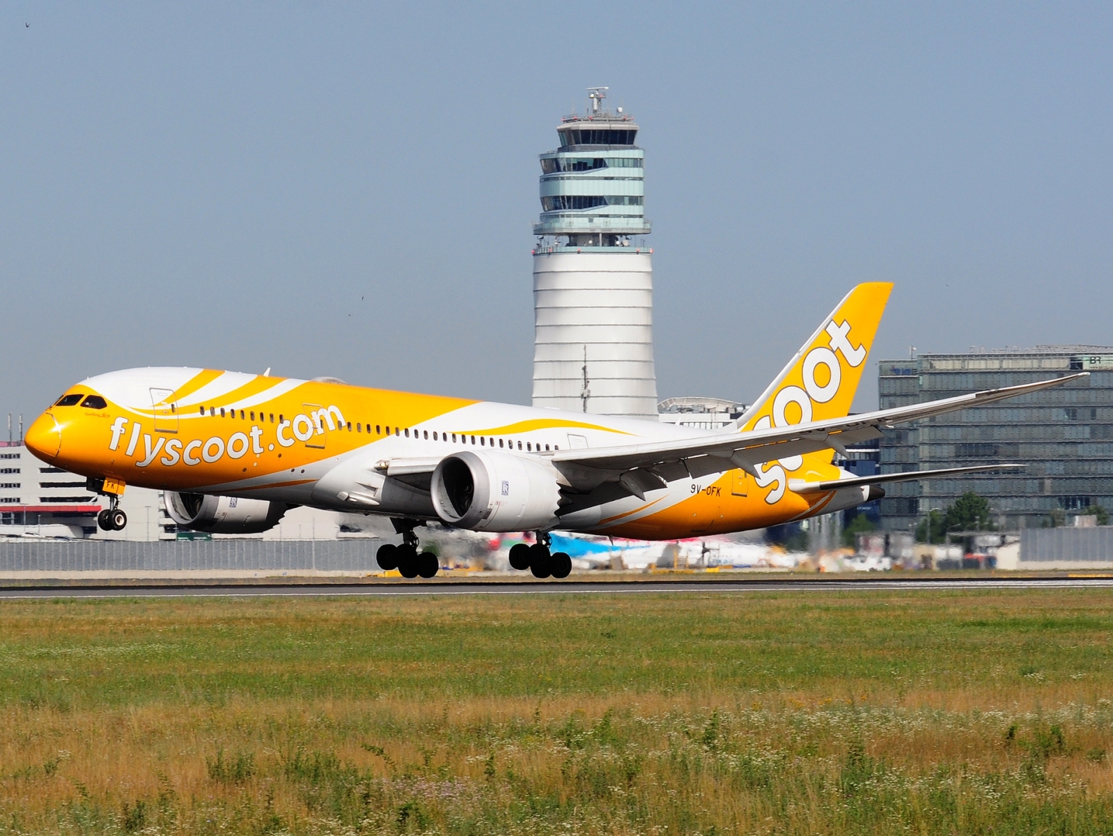 9V-OFK - 787-8 Dreamliner - Scoot - VIE - 26-06-2025