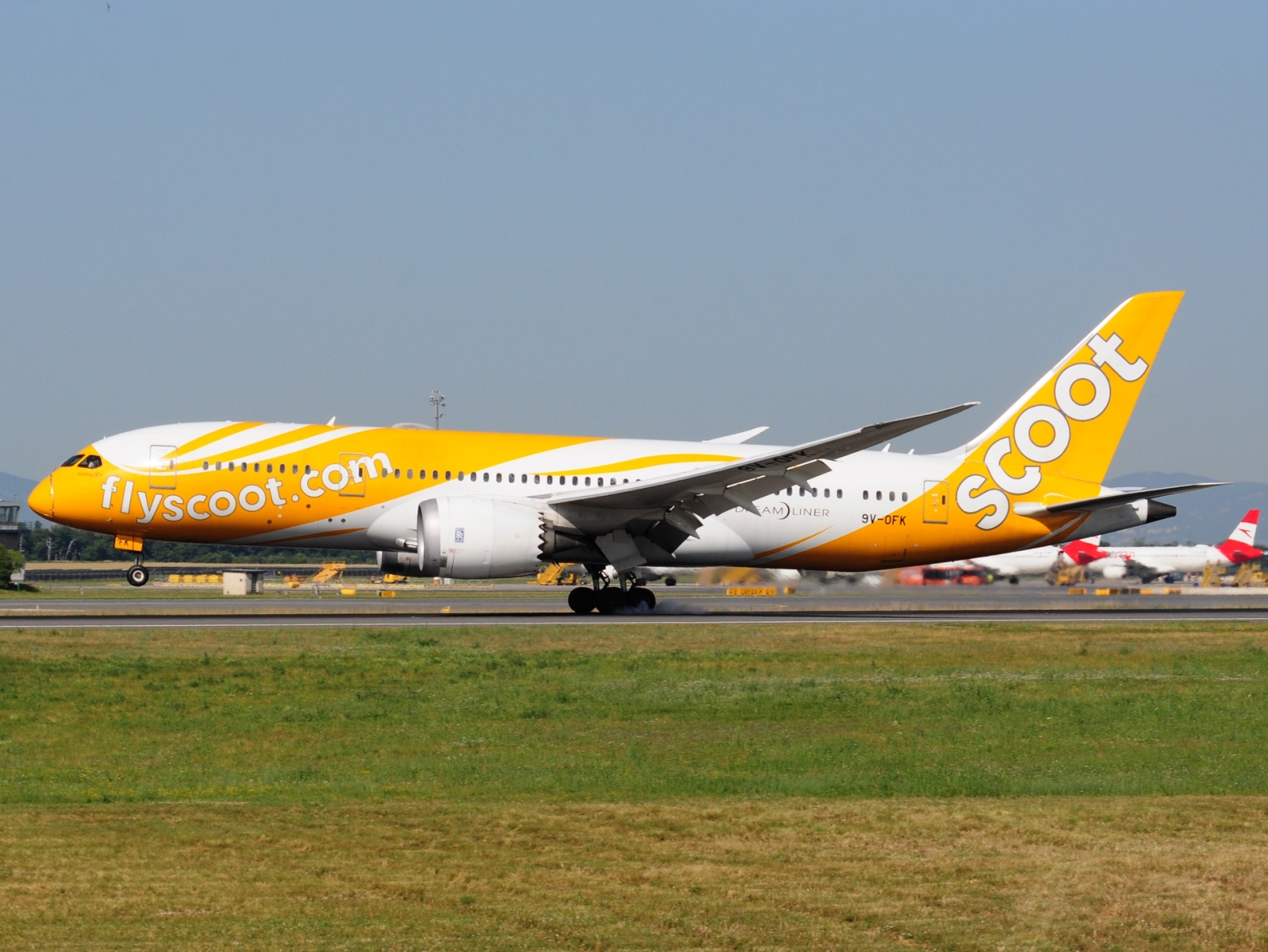 9V-OFK - 787-8 Dreamliner - Scoot - VIE - 26-06-2025b