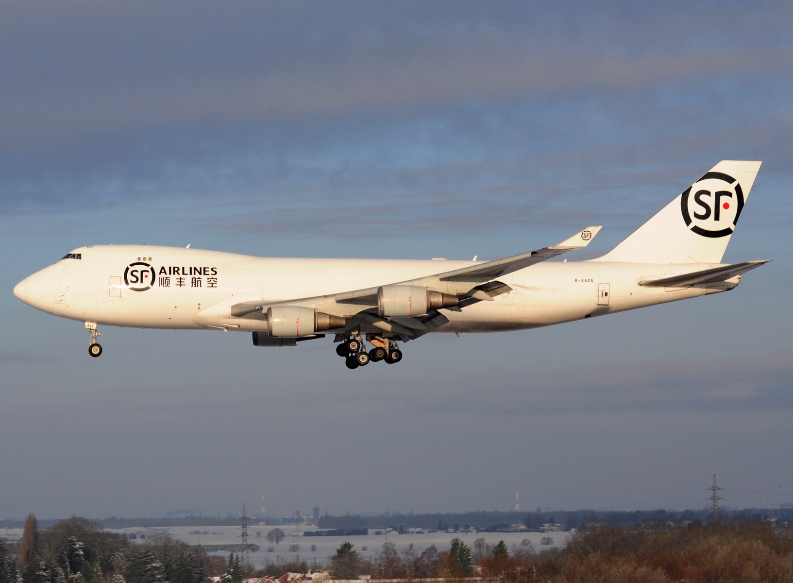 B-2425 - 747-40BF(ER) - SF Airlines (ShunFeng Airlines) - LGG - 10-01-2025