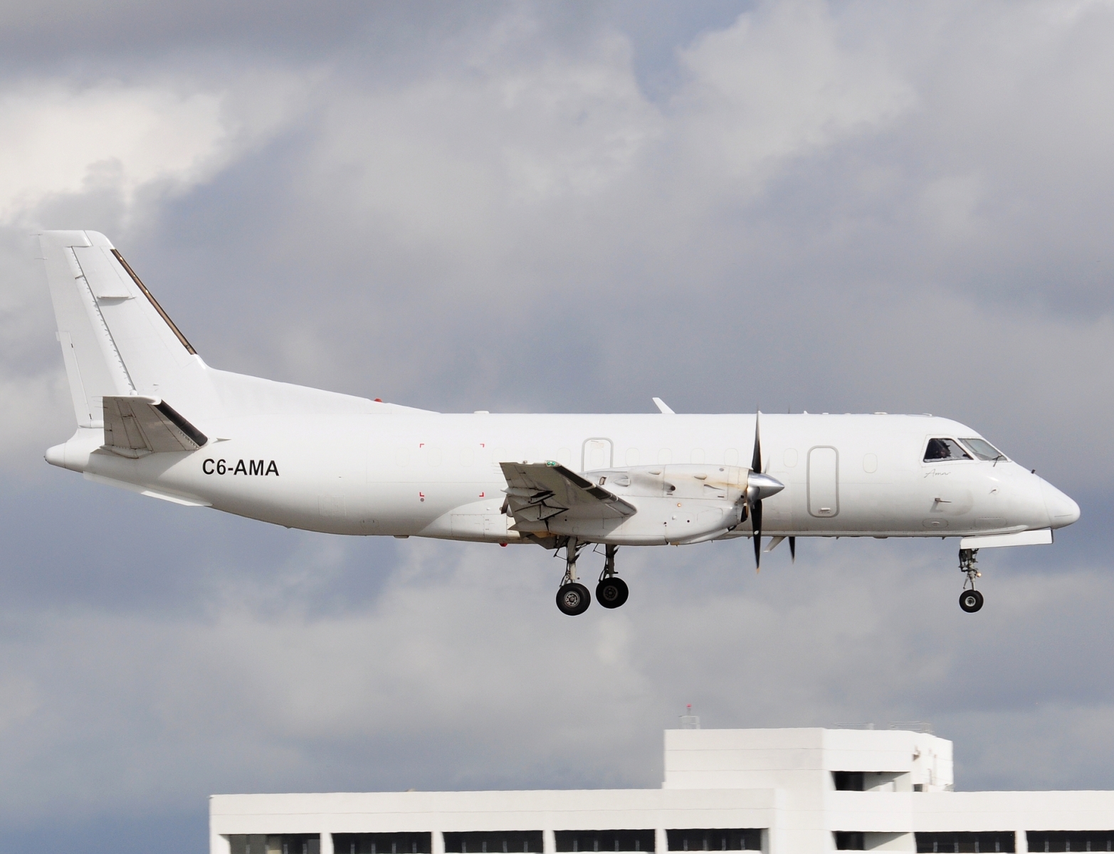 C6-AMA - Saab 340A - TopFlight Aero-Services - MIA - 26-11-2025