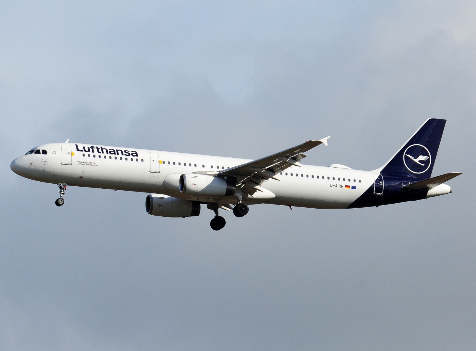 D-AIRH - A321-131 - Lufthansa - ATH - 01-04-2025
