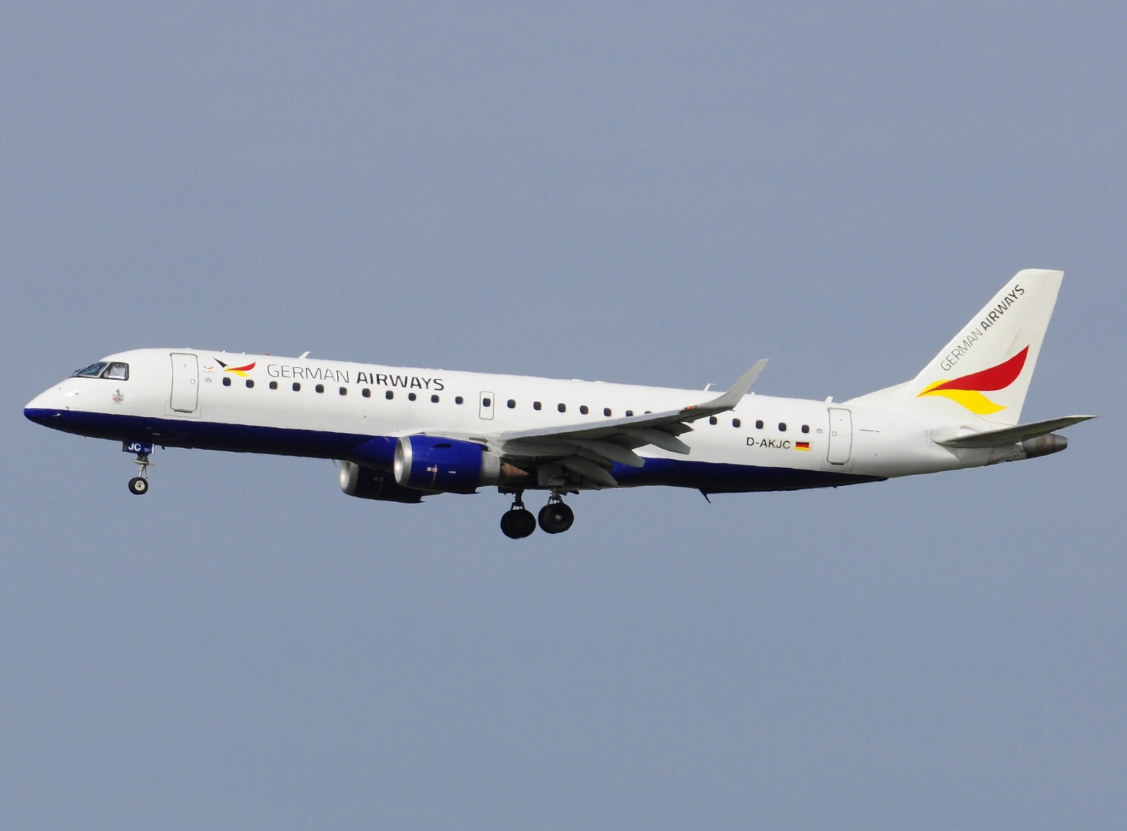 D-AKJC - ERJ-190LR (ERJ-190-100 LR) - German Airways - AMS - 25-08-2025