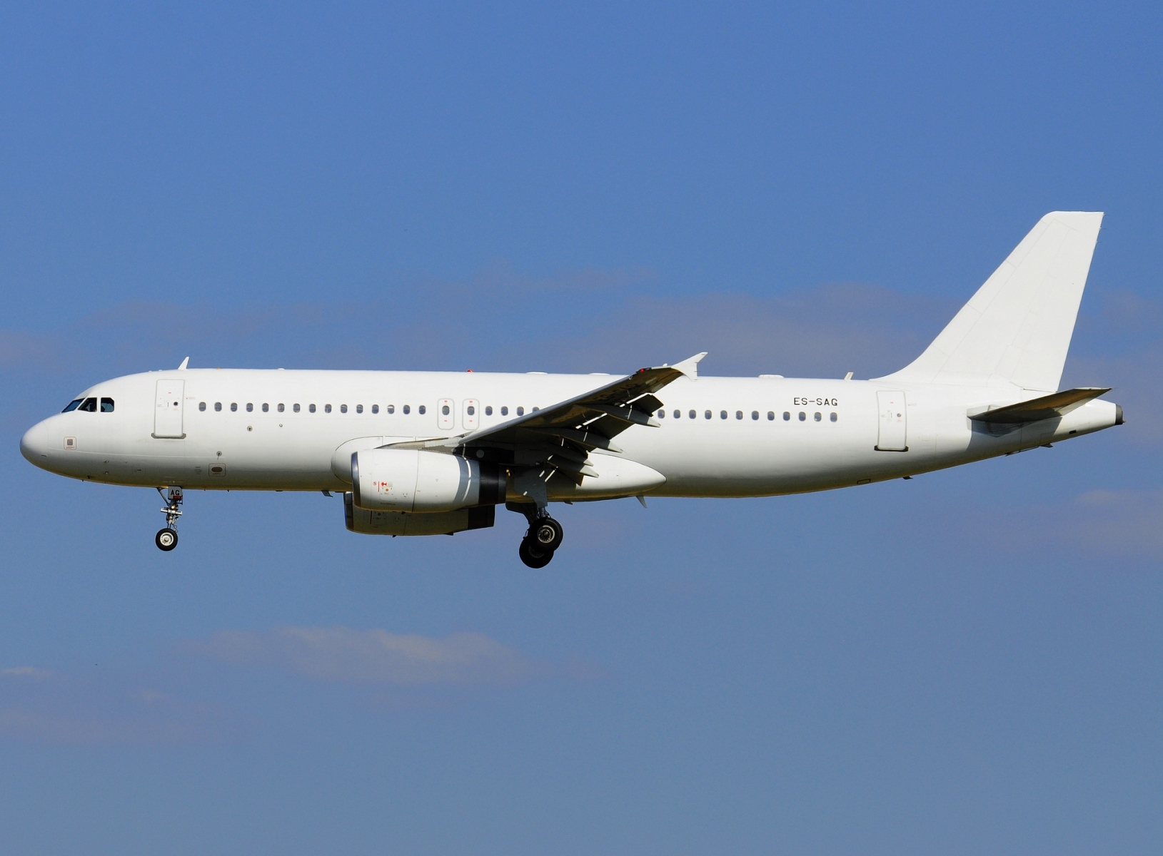 ES-SAG - A320-232 - SmartLynx Estonia - BRU - 19-05-2025