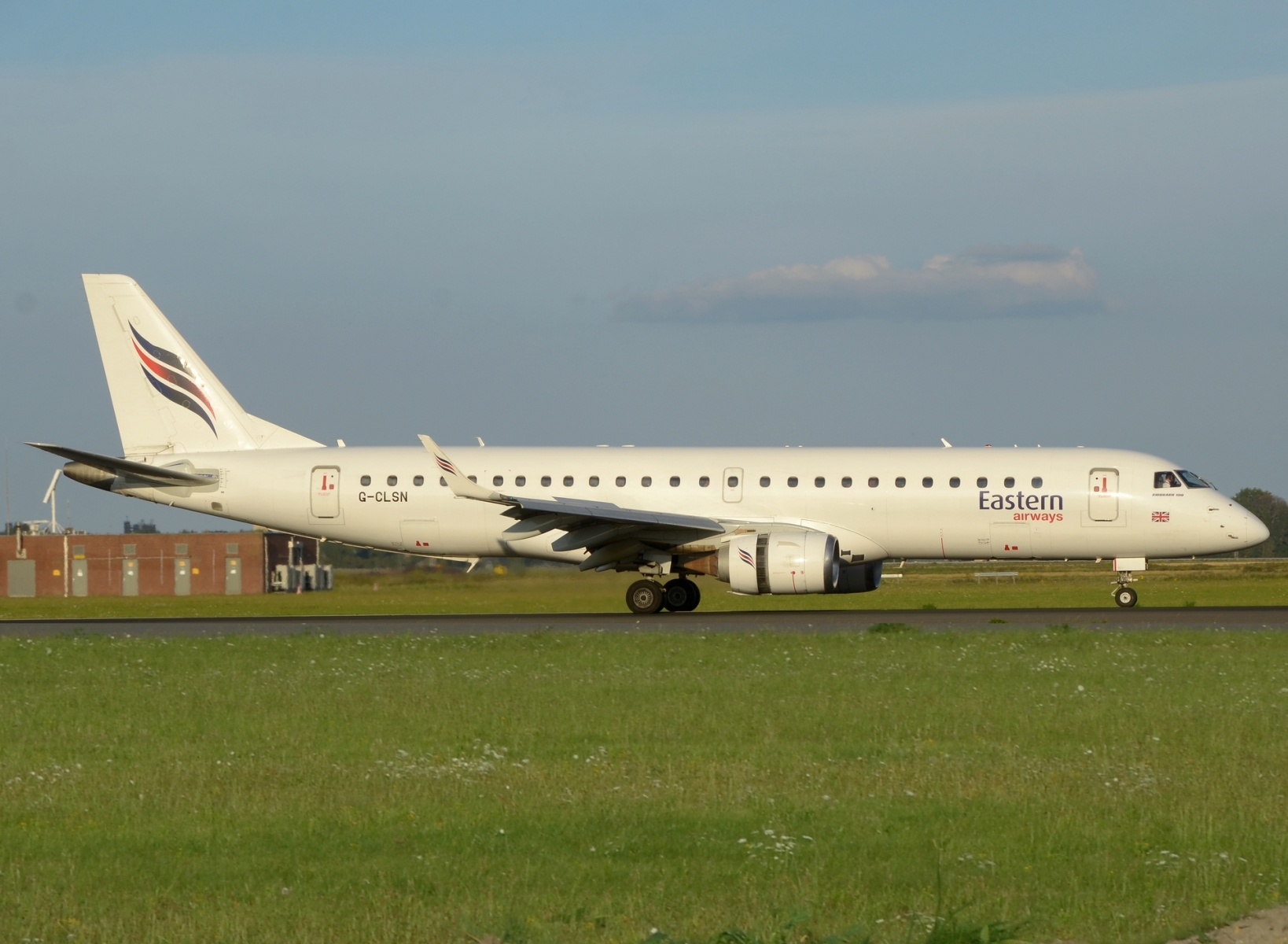 G-CLSN - ERJ-190LR (ERJ-190-100 LR) - Eastern Airways - AMS - 25-08-2025