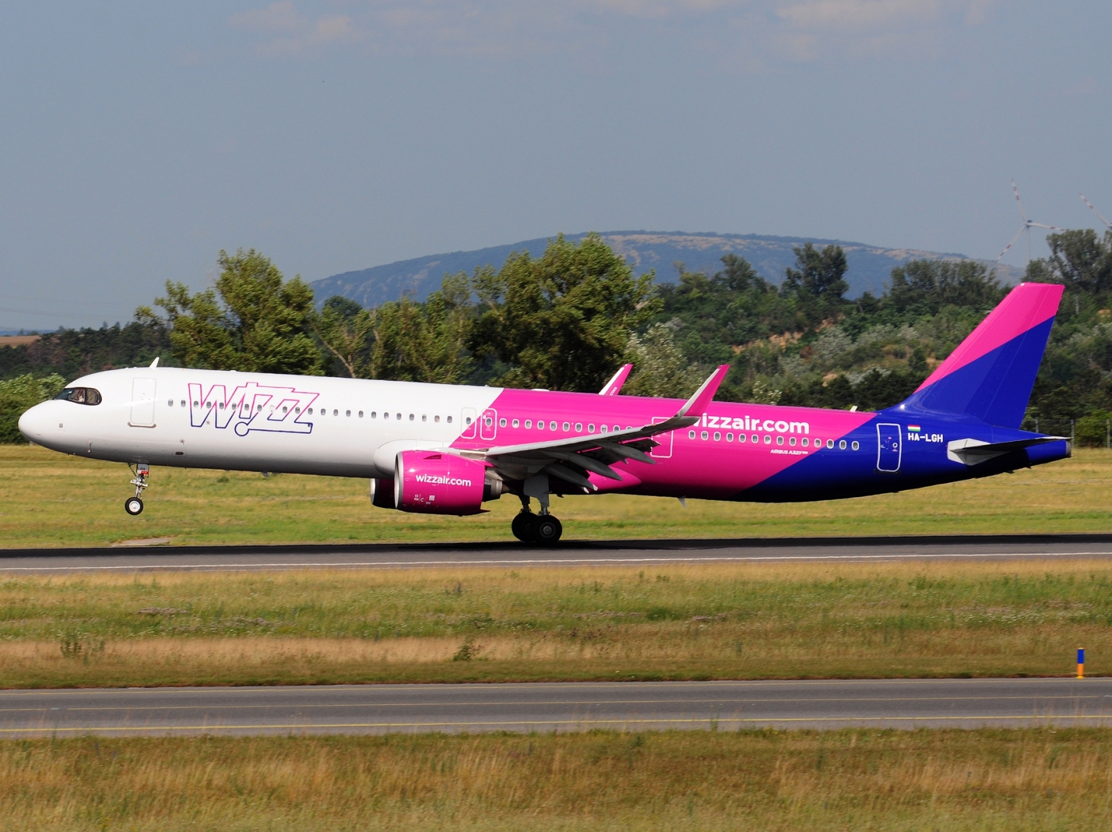 HA-LGH - A321-271NX(WL) - Wizz Air - VIE - 24-06-2025