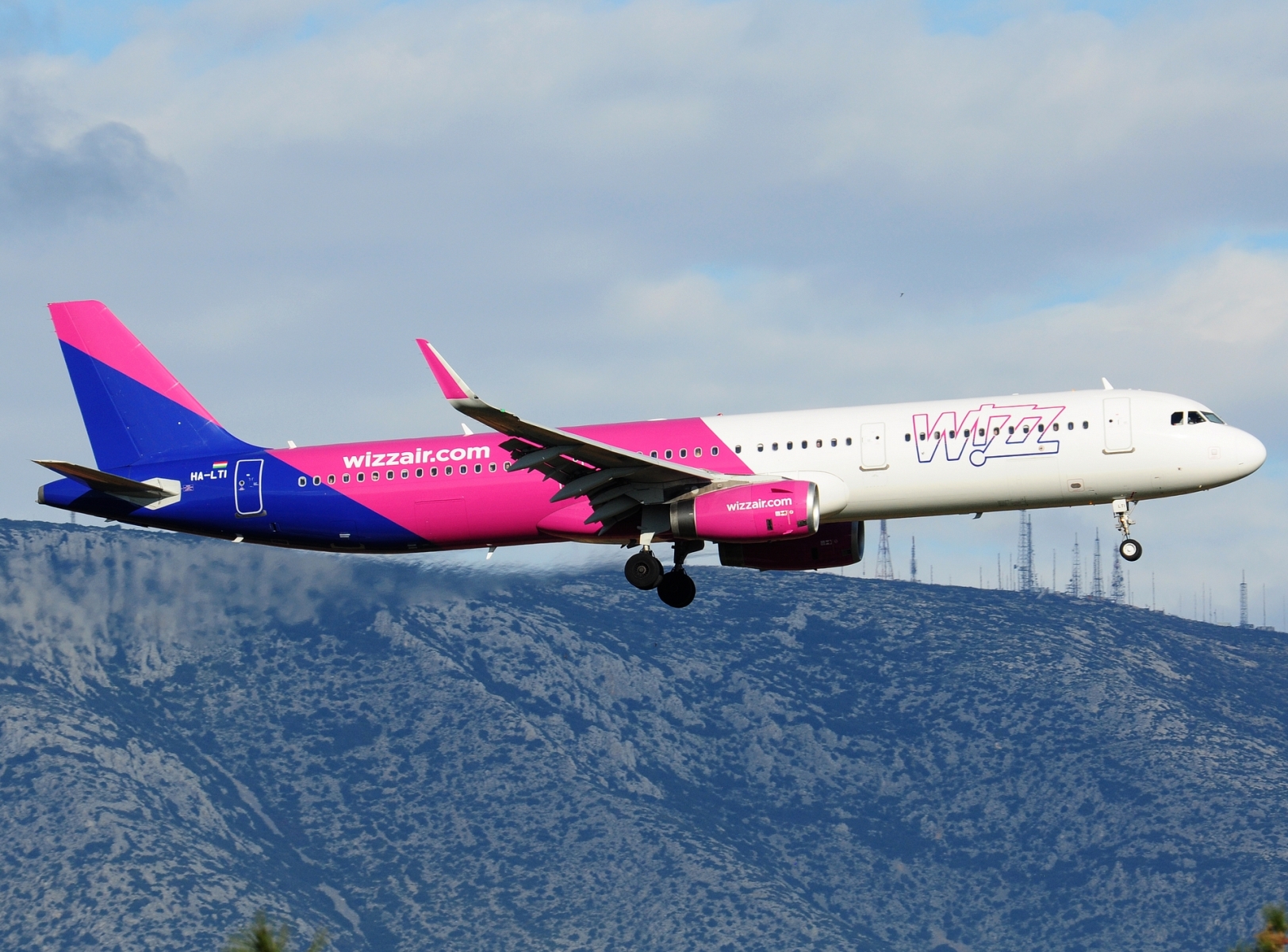 HA-LTI - A321-231(WL) - Wizz Air - ATH - 03-04-2025
