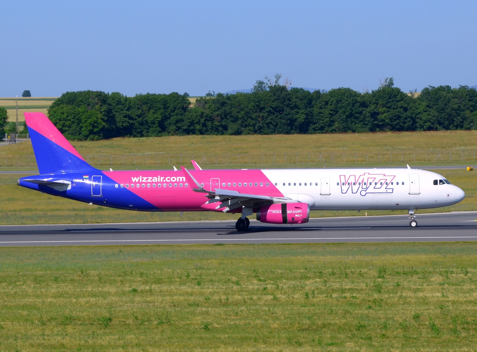 HA-LXY - A321-231(WL) - Wizz Air - VIE - 25-06-2025