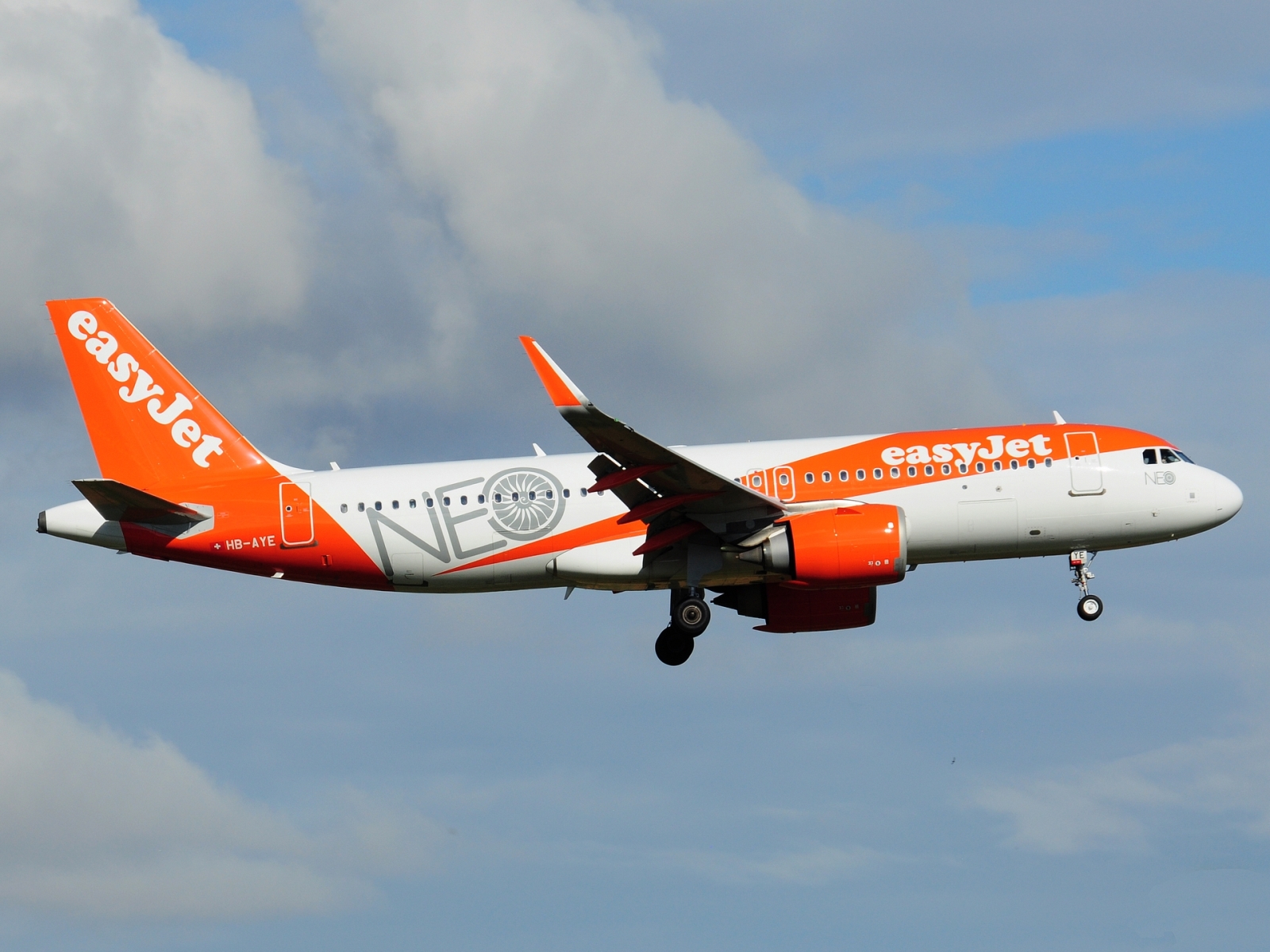 HB-AYE - A320-251N(WL) - easyJet Switzerland - ATH - 03-04-2025