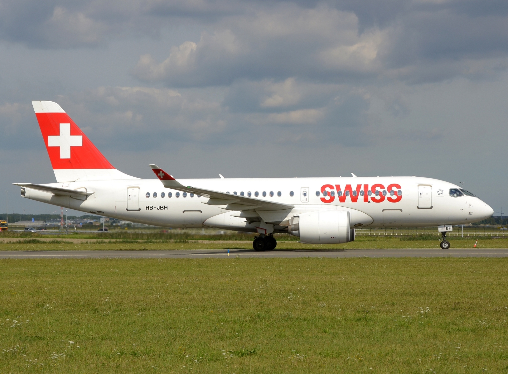 HB-JBH - A220-100 - Swiss - AMS - 25-08-2025