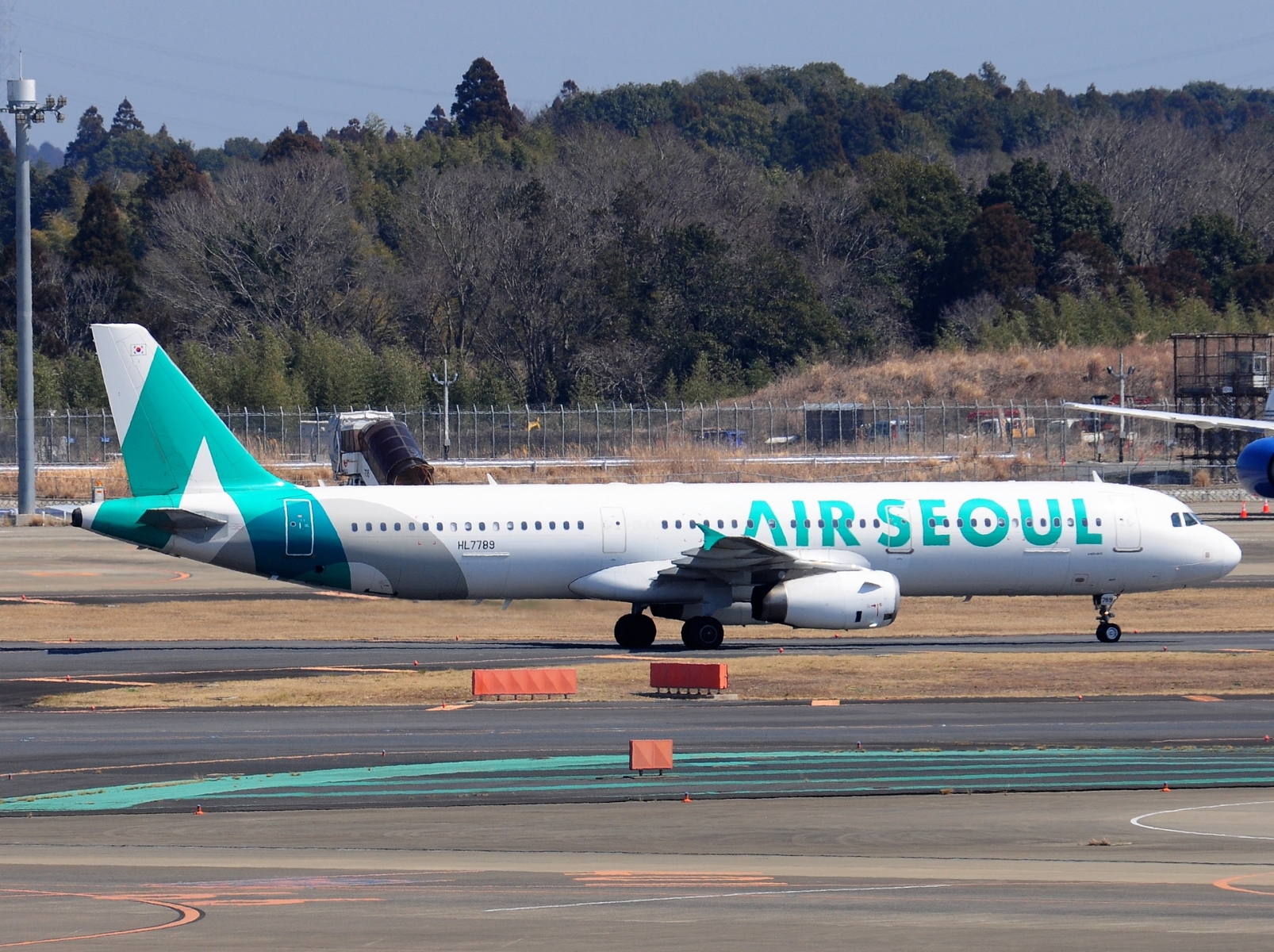 HL7789 - A321-231 - Air Seoul - NRT - 21-03-2025b