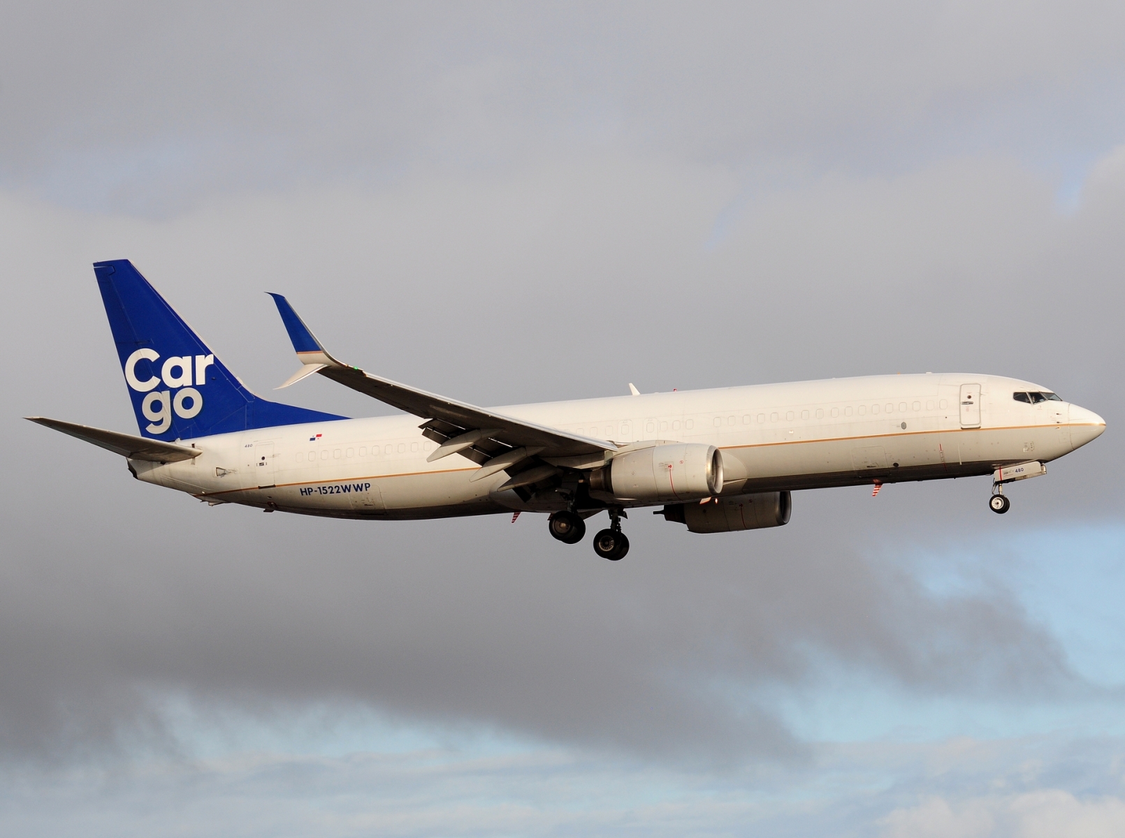 HP-1522WWP - 737-8V3(WL) - Wingo Cargo - MIA - 30-11-2025
