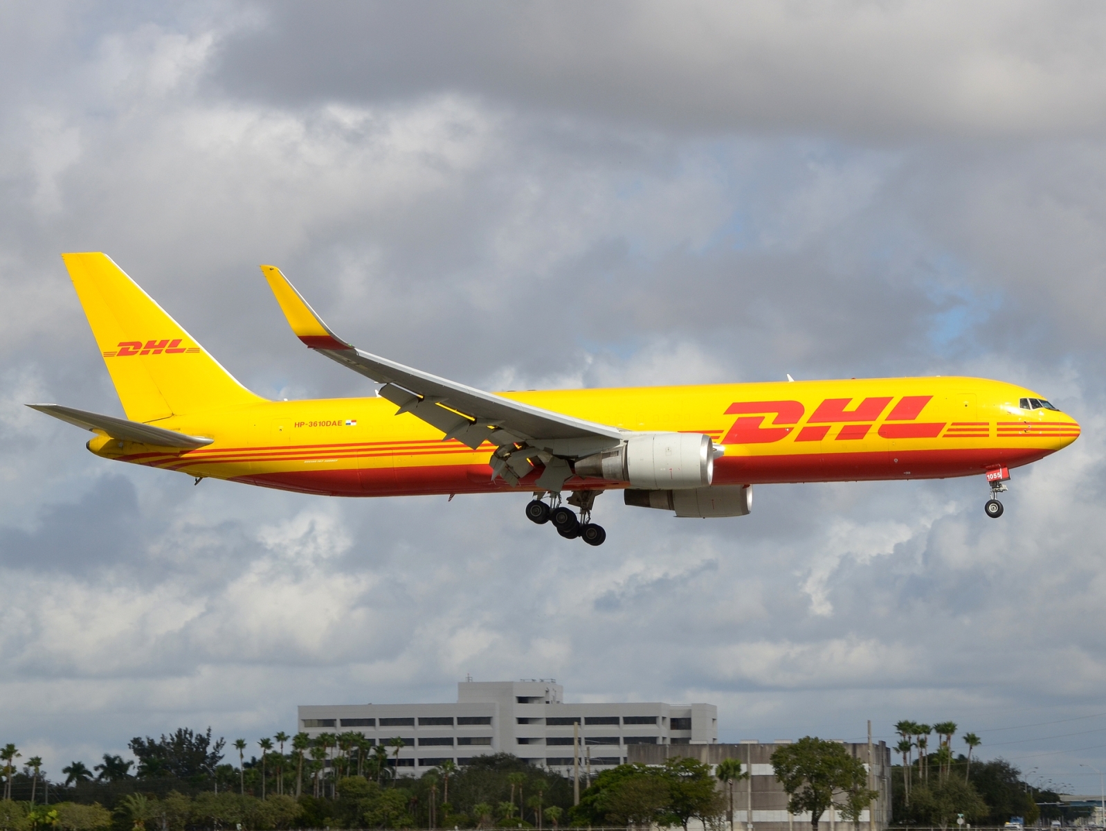 HP-3610DAE - 767-316(ER)(WL) - DHL - MIA - 26-11-2025