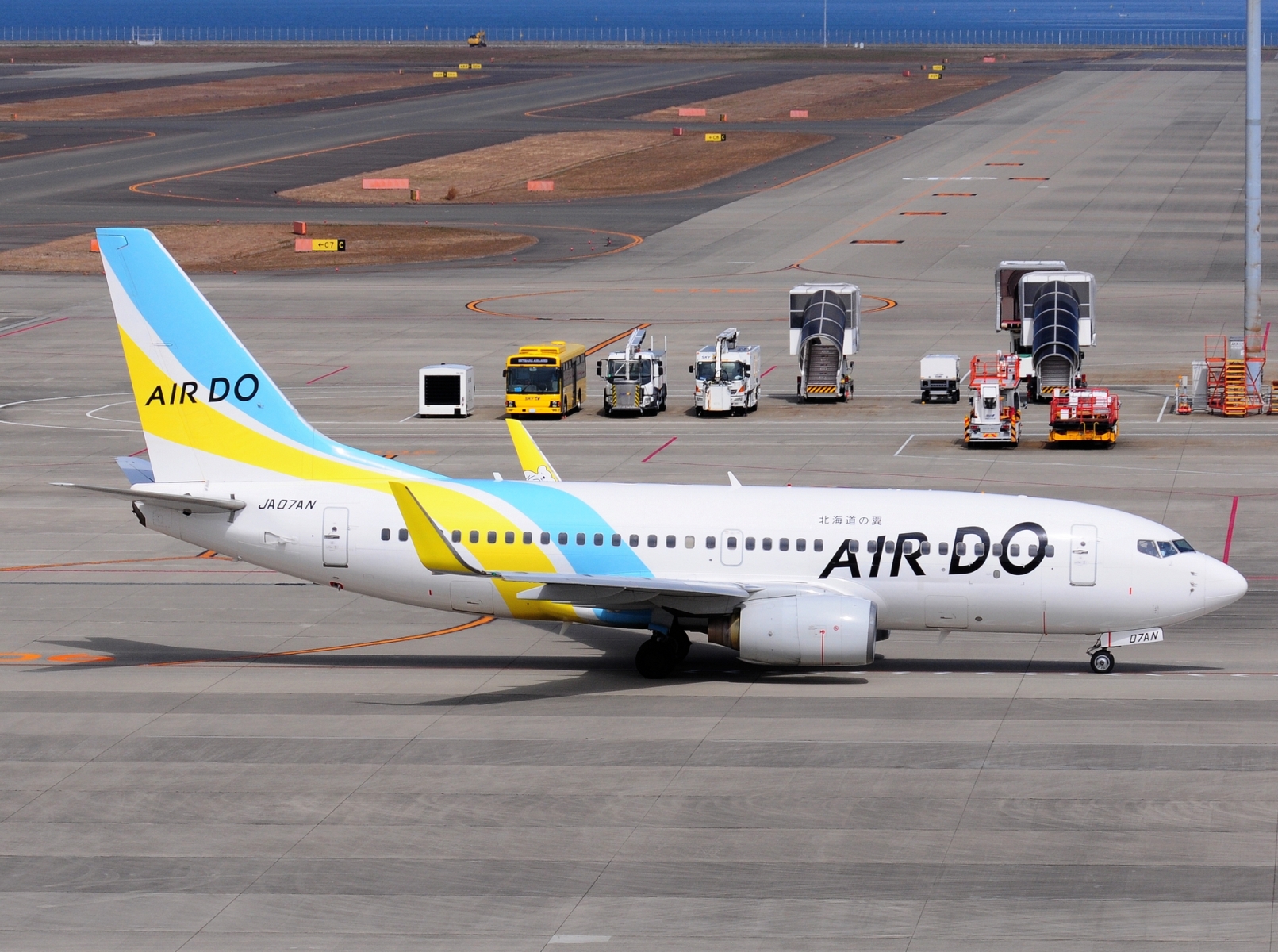 JA07AN - 737-781(WL) - Air Do - NGO - 18-03-2025b