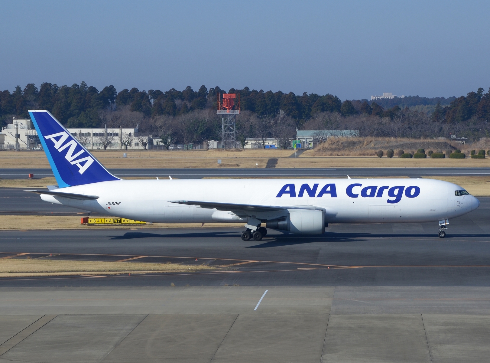 JA601F - 767-381F - ANA All Nippon Airways - NRT - 21-03-2025