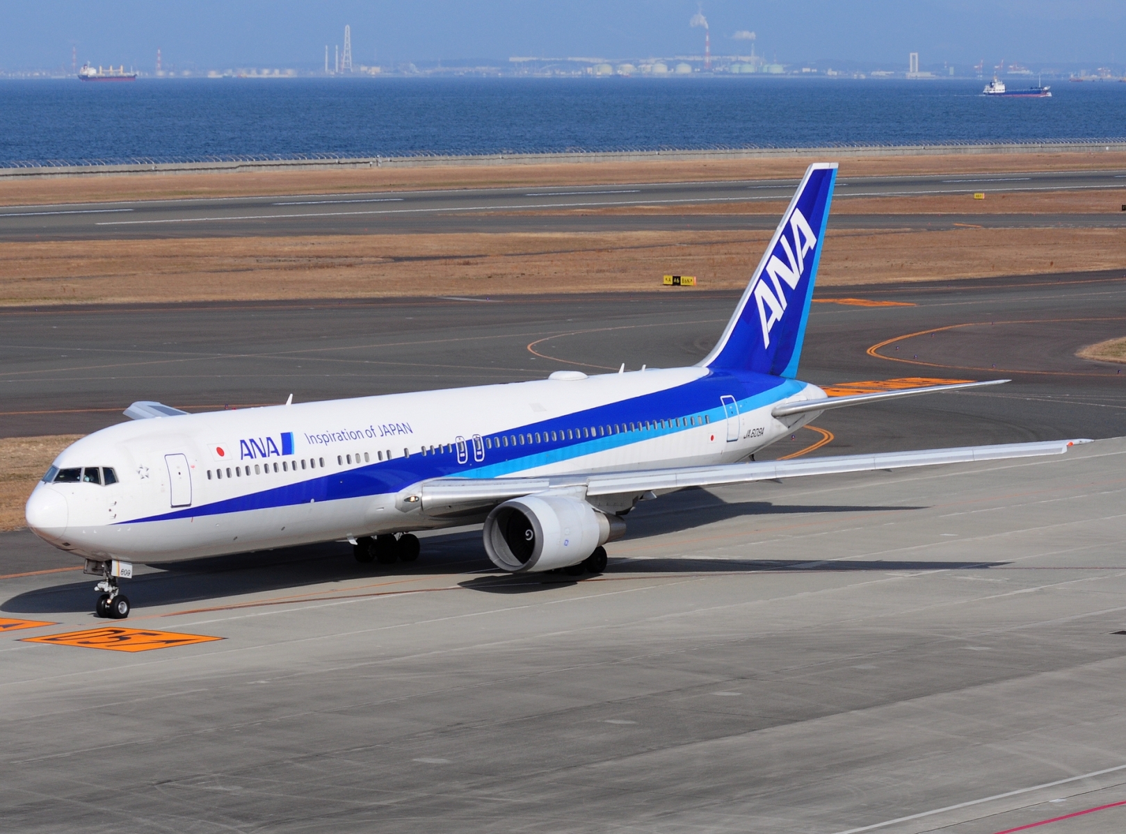 JA609A - 767-381(ER) - ANA All Nippon Airways - NGO - 18-03-2025