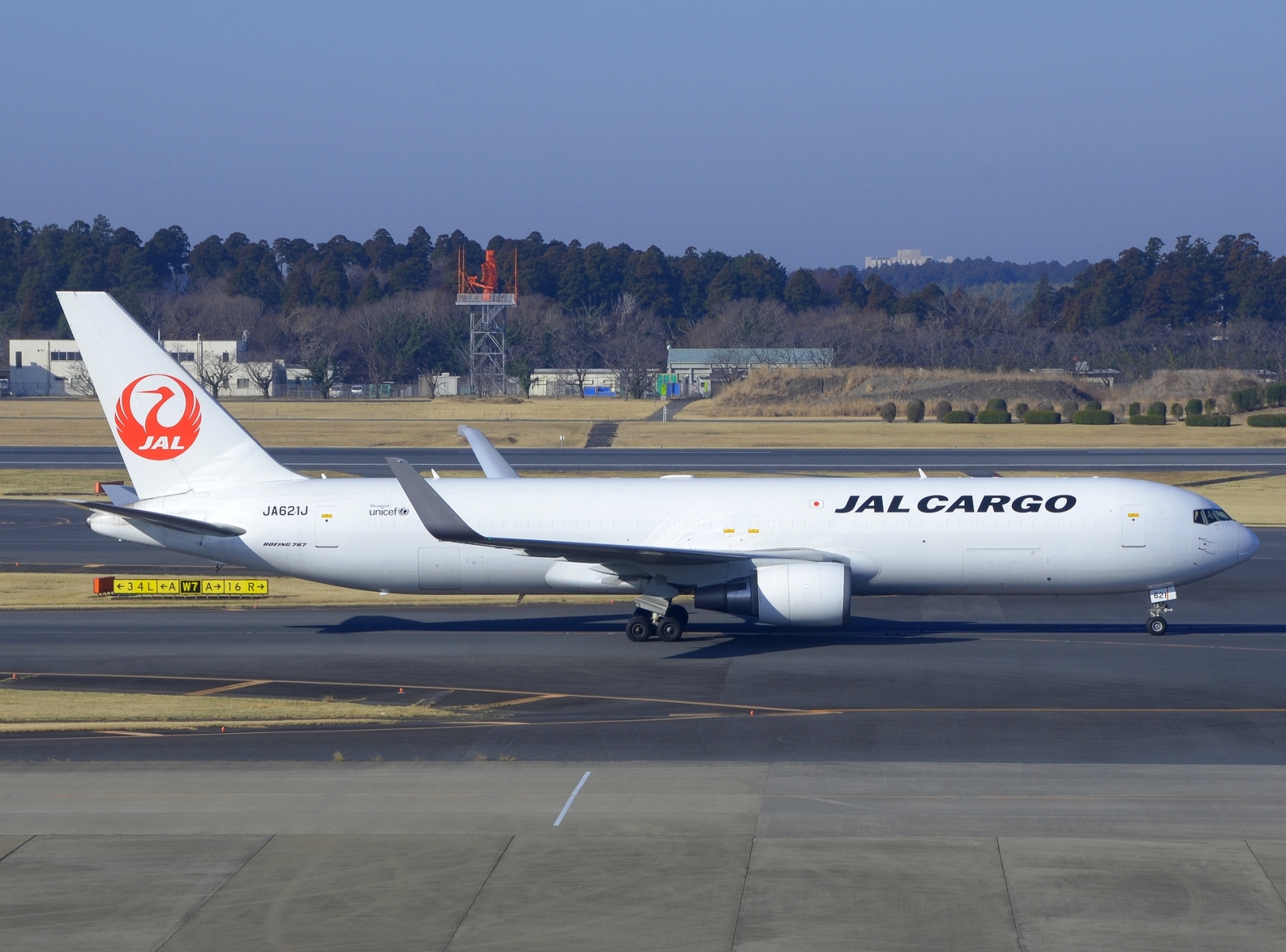 JA621J - 767-346(ER)(WL) - Japan Airlines - NRT - 21-03-2025