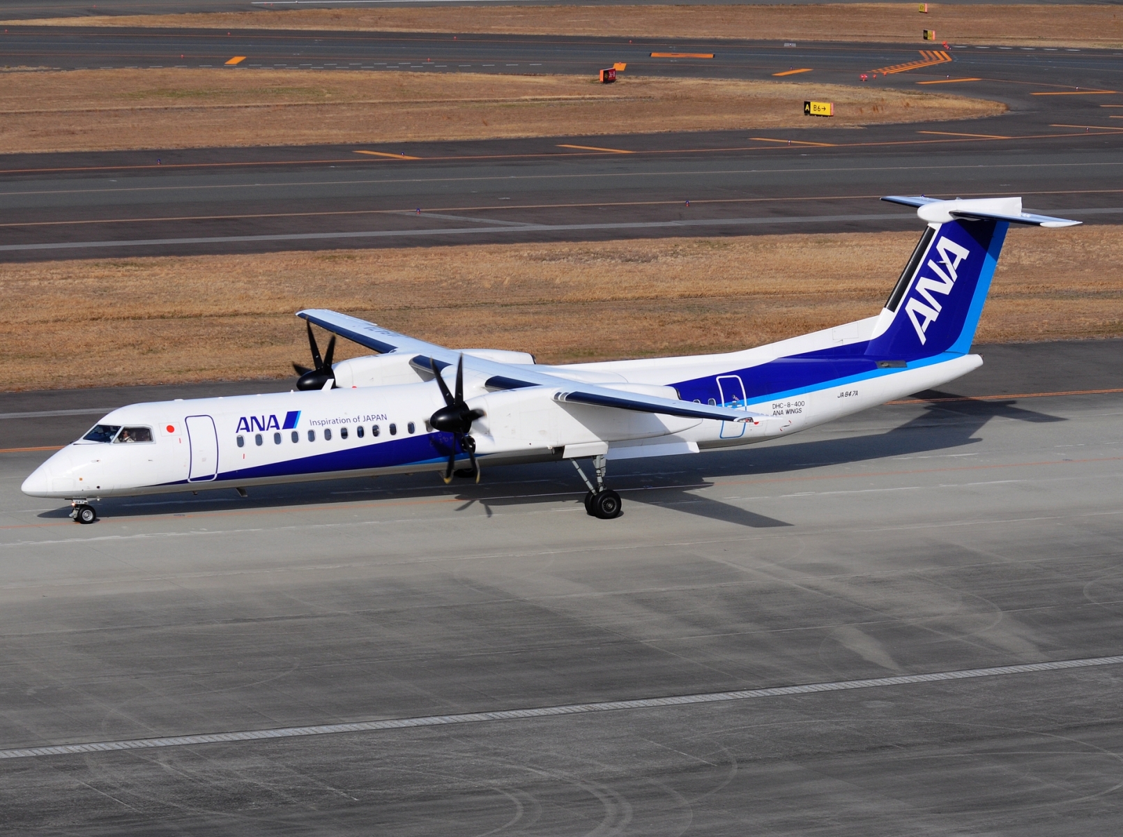 JA847A - DHC-8-402 - ANA Wings - NGO - 18-03-2025