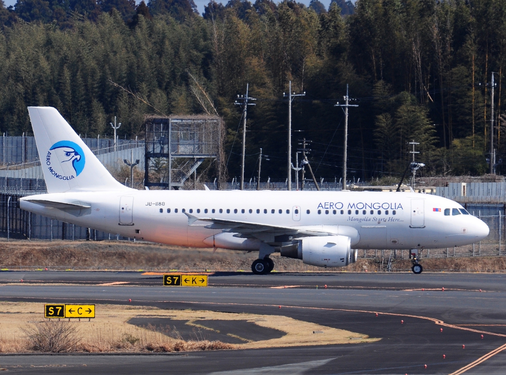 JU-1188 - A319-115(LR) - Aero Mongolia - NRT - 21-03-2025