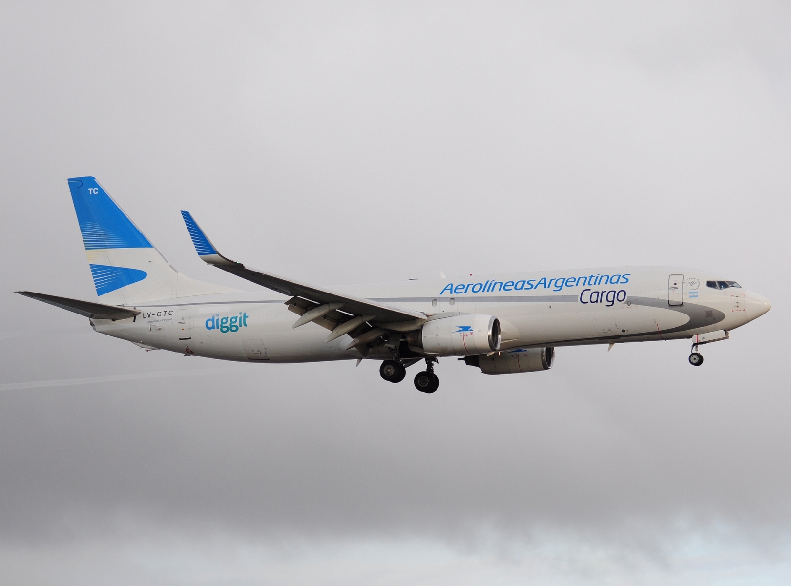 LV-CTC - 737-86J(WL) - Aerolineas Argentinas Cargo - MIA - 30-11-2025