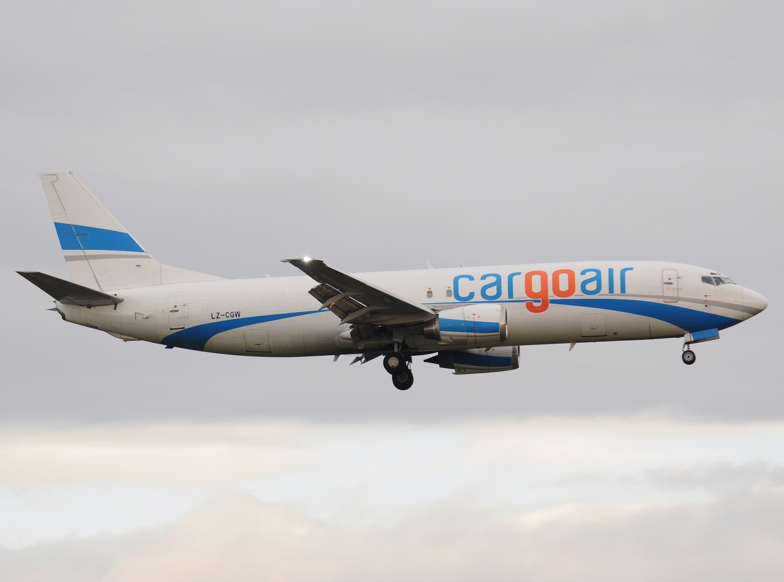 LZ-CGW - 737-46J - Cargo Air - ATH - 03-04-2025