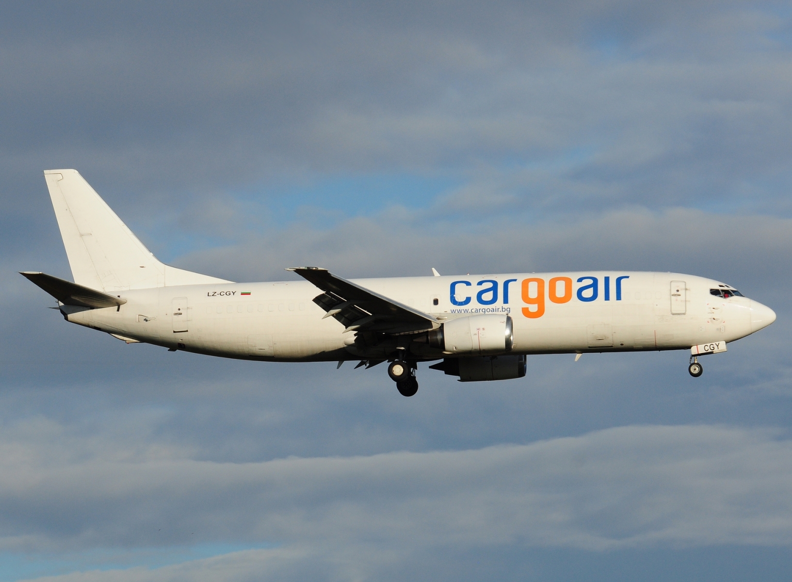LZ-CGY - 737-49R - Cargo Air - ATH - 03-04-2025