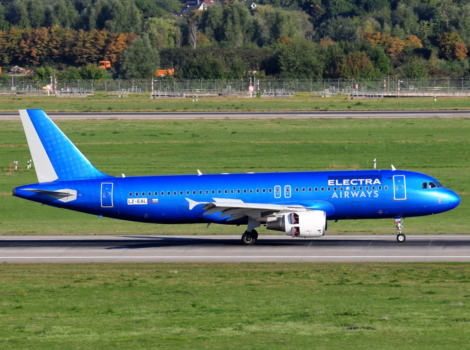 LZ-EAL - A320-214 - Electra Airways - DUS - 19-08-2025