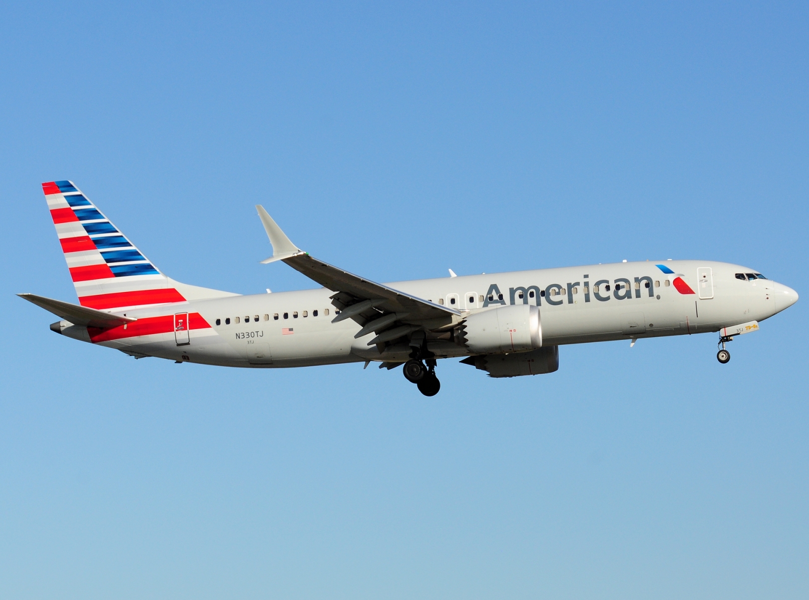 N330TJ - 737-8 MAX - American Airlines - MIA - 29-11-2025