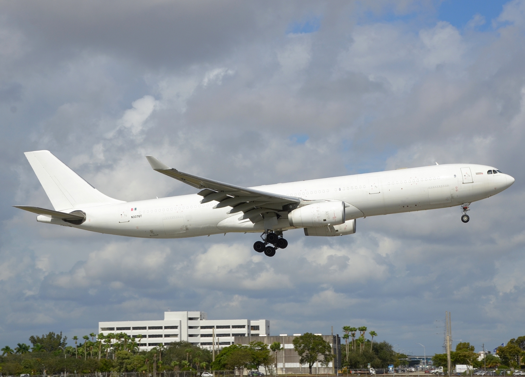 N337QT - A330-343 - Avianca Cargo Mexico - MIA - 26-11-2025