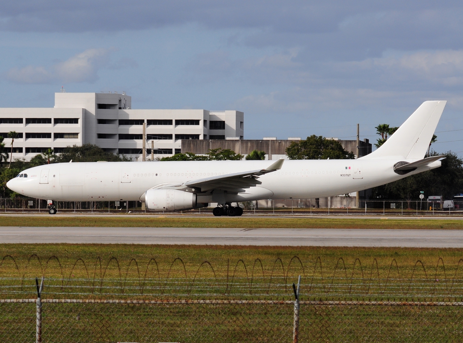 N337QT - A330-343 - Avianca Cargo Mexico - MIA - 28-11-2025