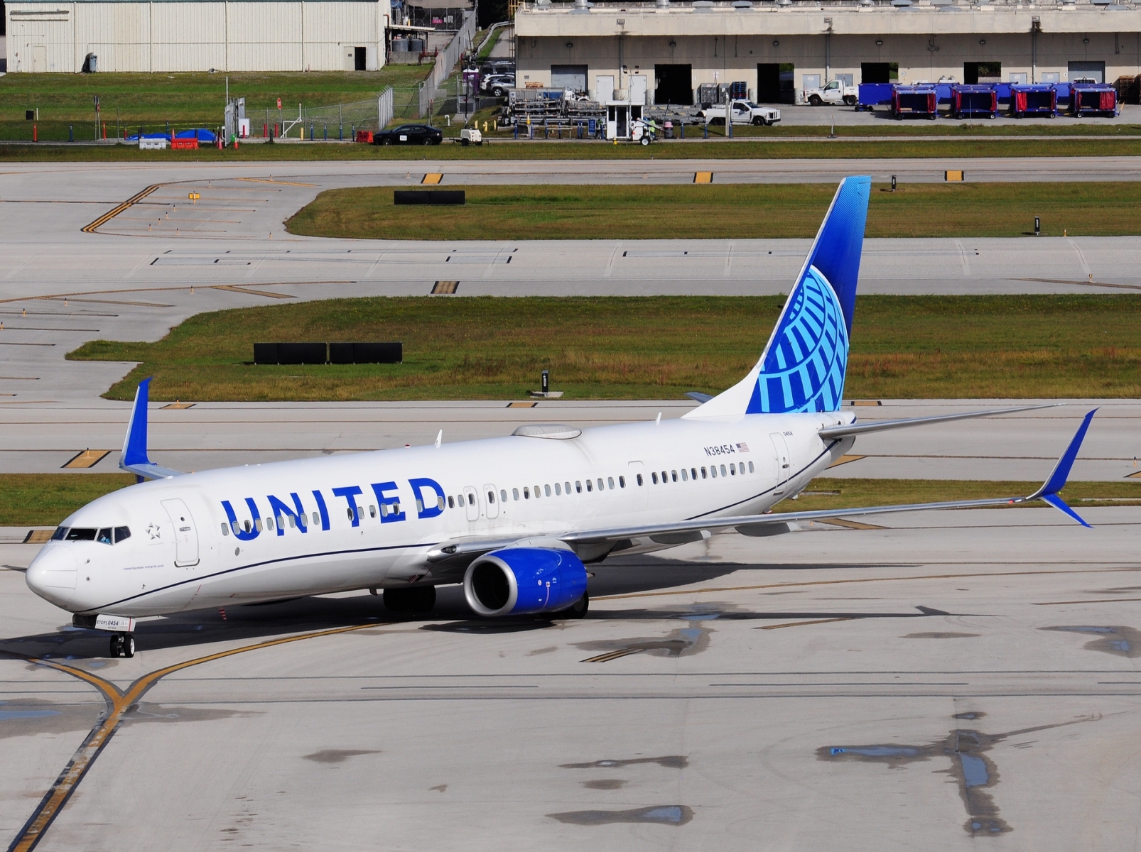 N38454 - 737-924(ER)(WL) - United Airlines - FLL - 27-11-2025b