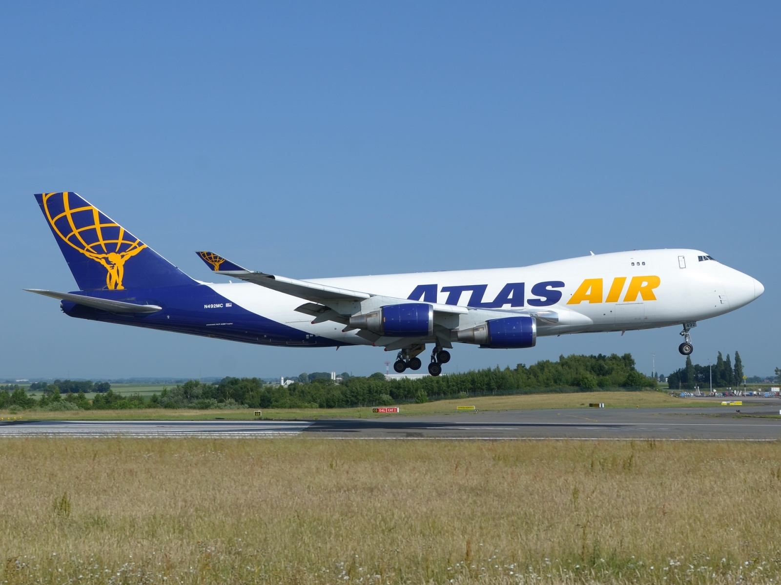 N492MC - 747-47UF - Atlas Air - LGG - 12-06-2025