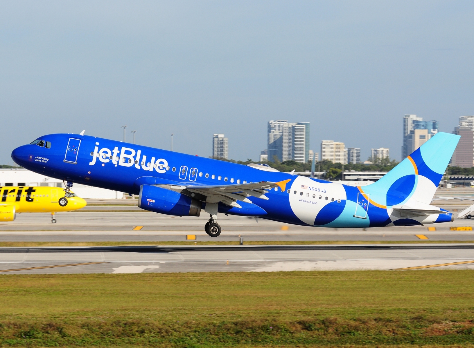 N608JB - A320-232 - JetBlue Airways - FLL - 27-11-2025