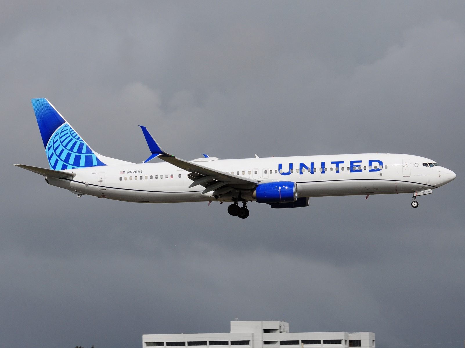 N62884 - 737-924(ER)(WL) - United Airlines - MIA - 30-11-2025