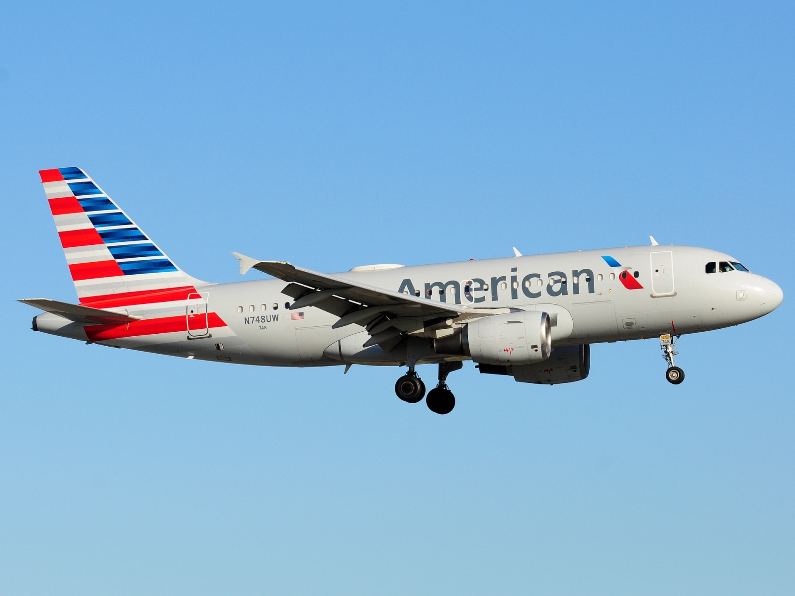 N748UW - A319-112 - American Airlines - MIA - 29-11-2025
