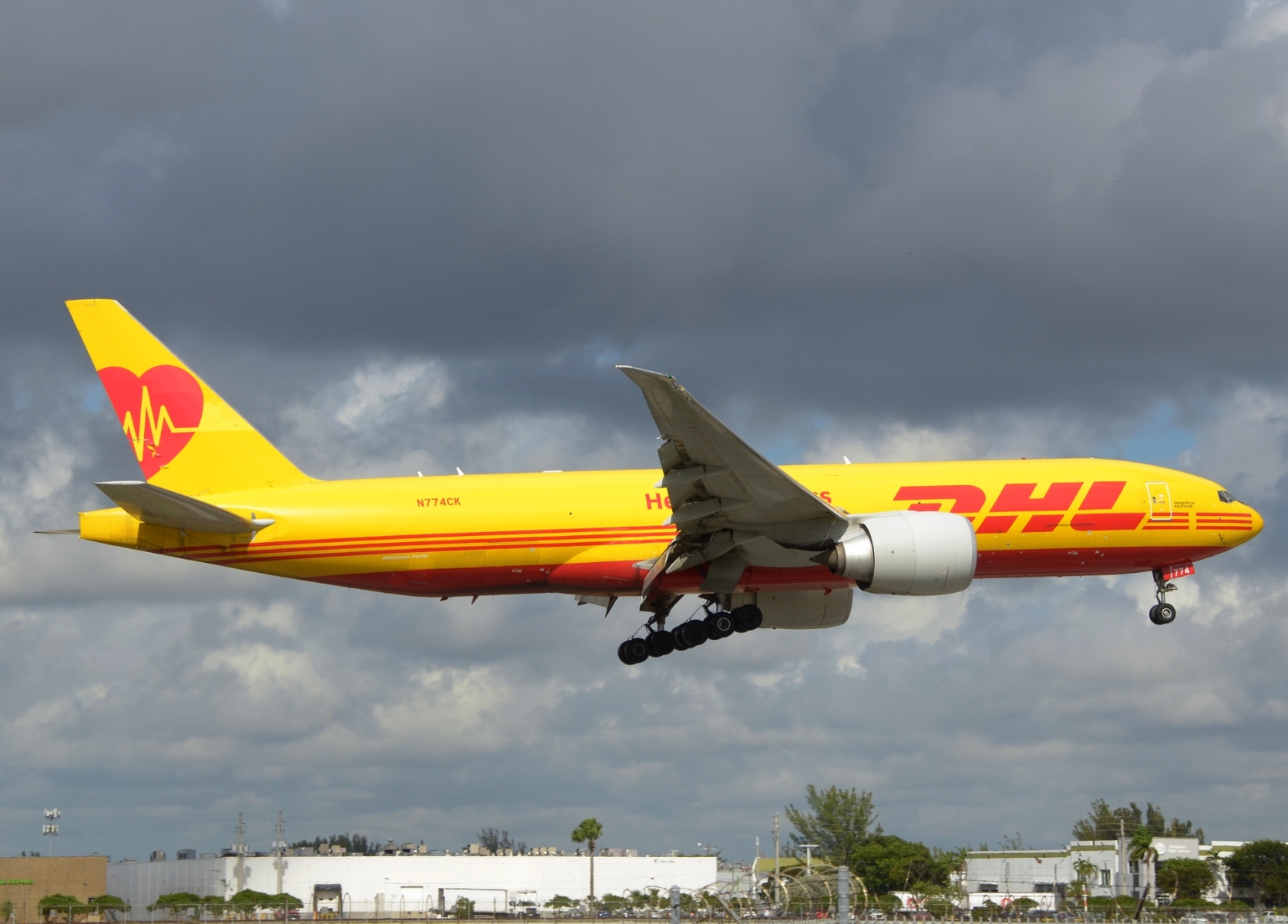 N774CK - 777F - DHL - MIA - 26-11-2025b