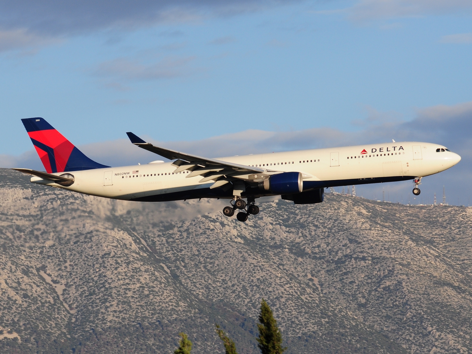 N802NW - A330-323 - Delta Air Lines - ATH - 03-04-2025