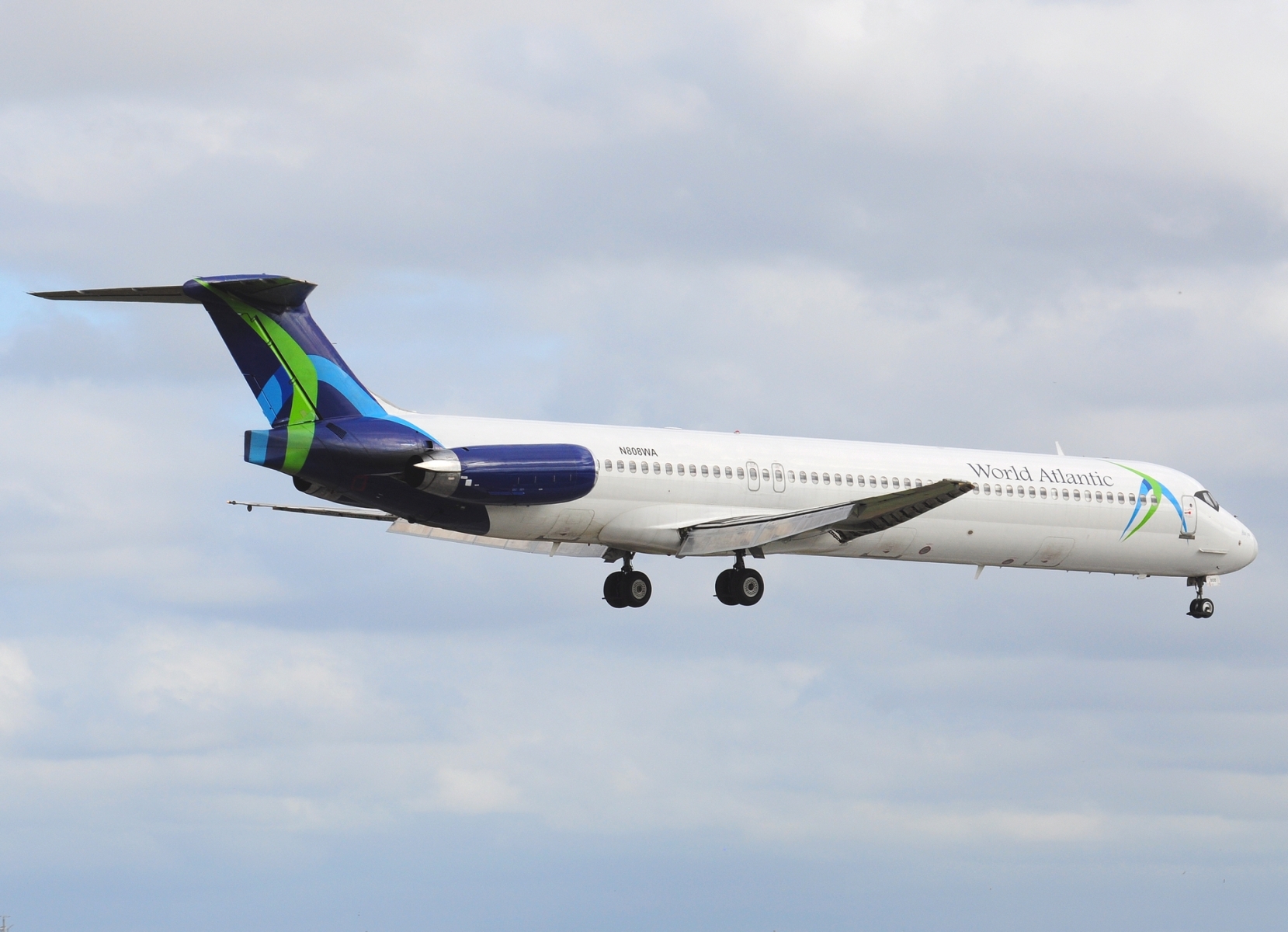 N808WA - MD-83 - World Atlantic Airlines - MIA - 29-11-2025