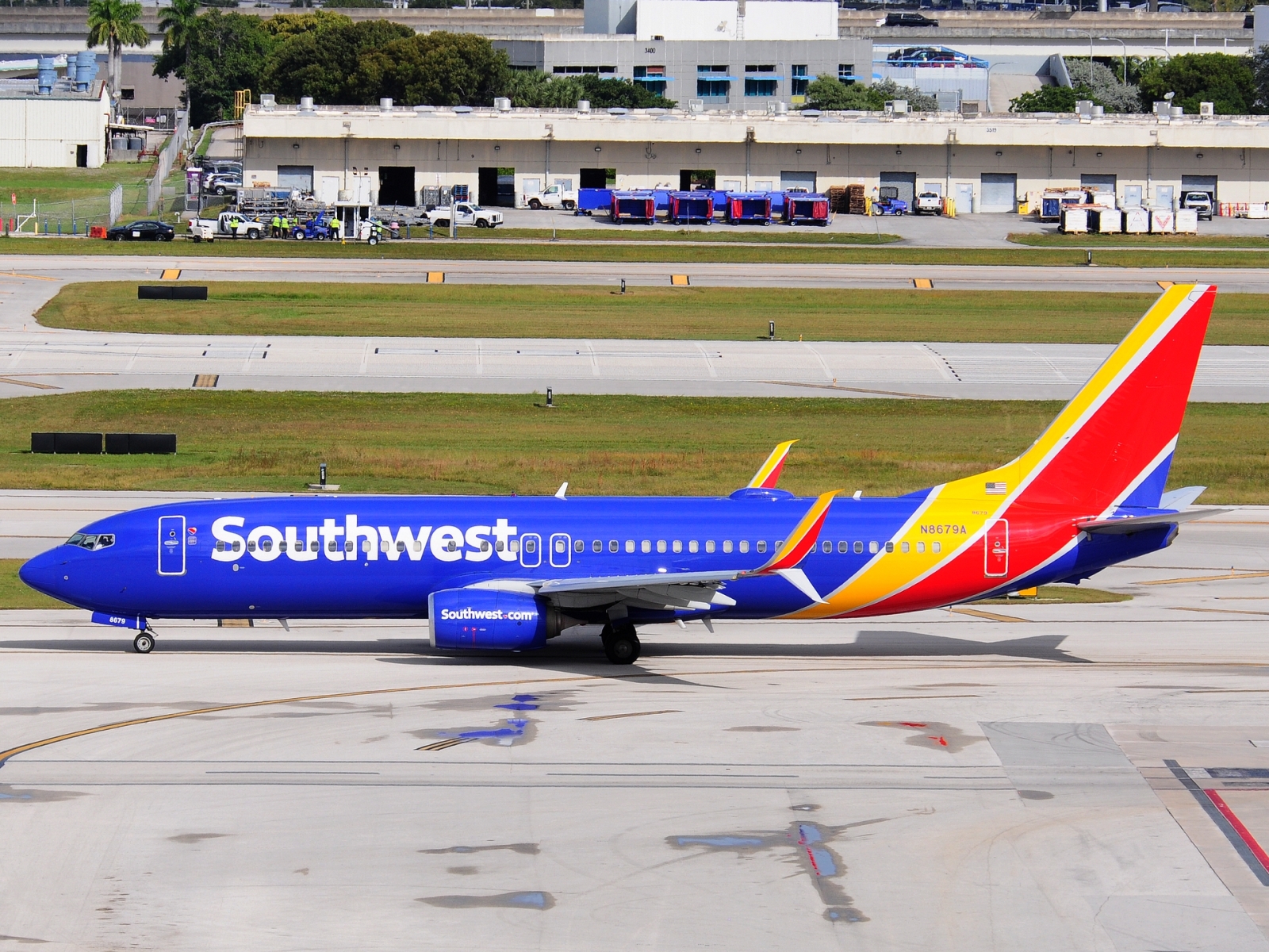 N8679A - 737-8H4(WL) - Southwest Airlines - FLL - 27-11-2025