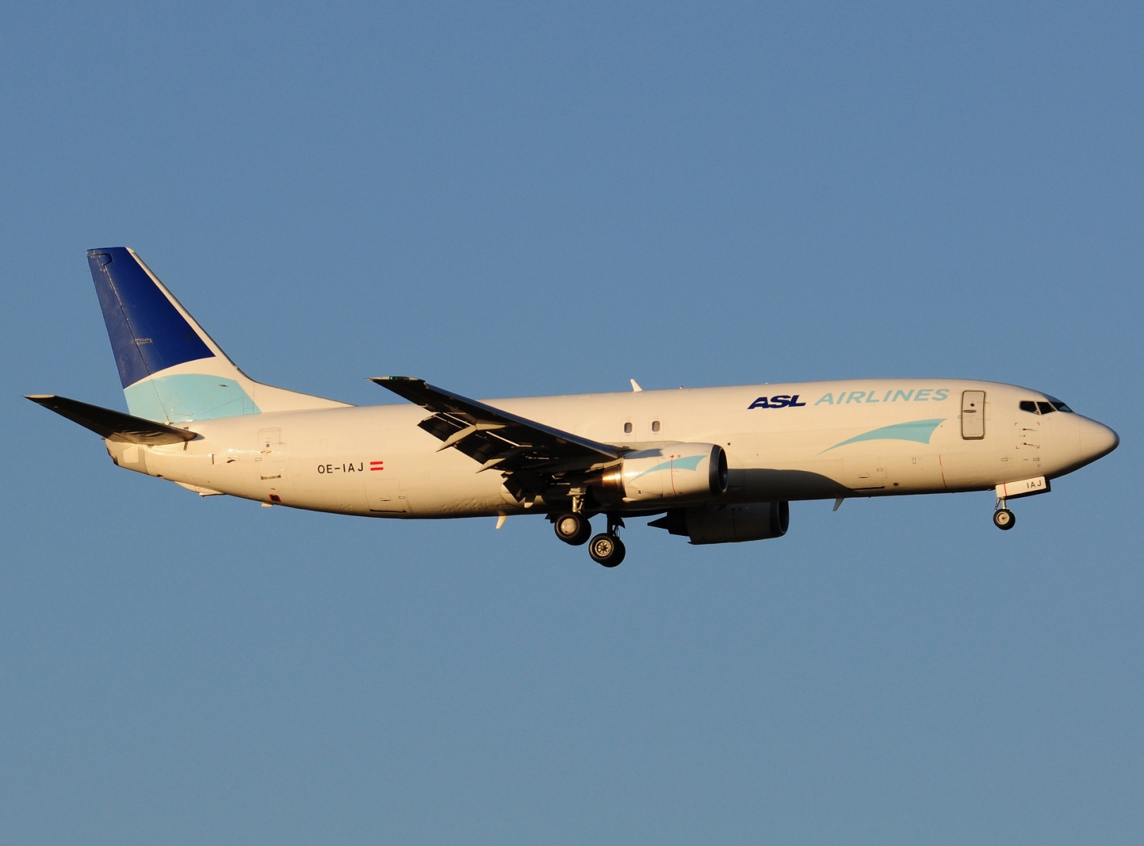OE-IAJ - 737-476 - ASL Airlines Belgium - VIE - 25-06-2025
