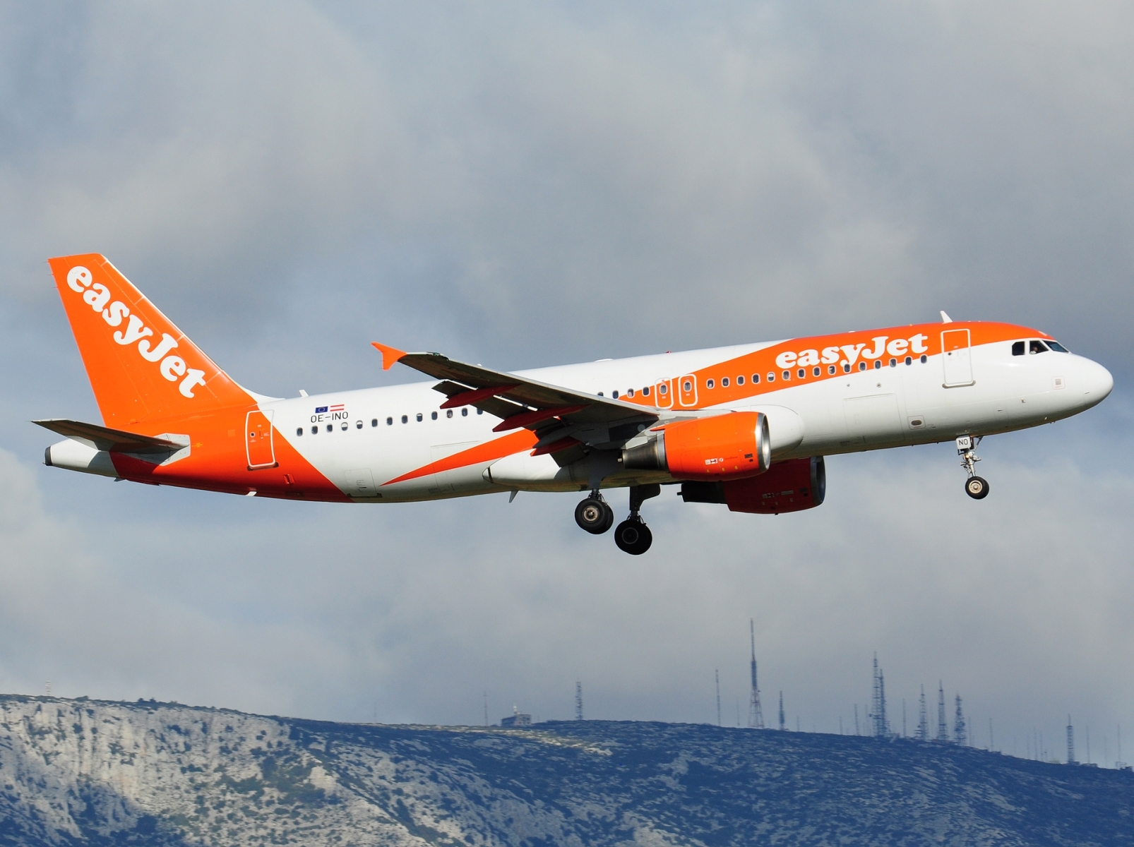 OE-INO - A320-214 - easyJet Europe - ATH - 03-04-2025